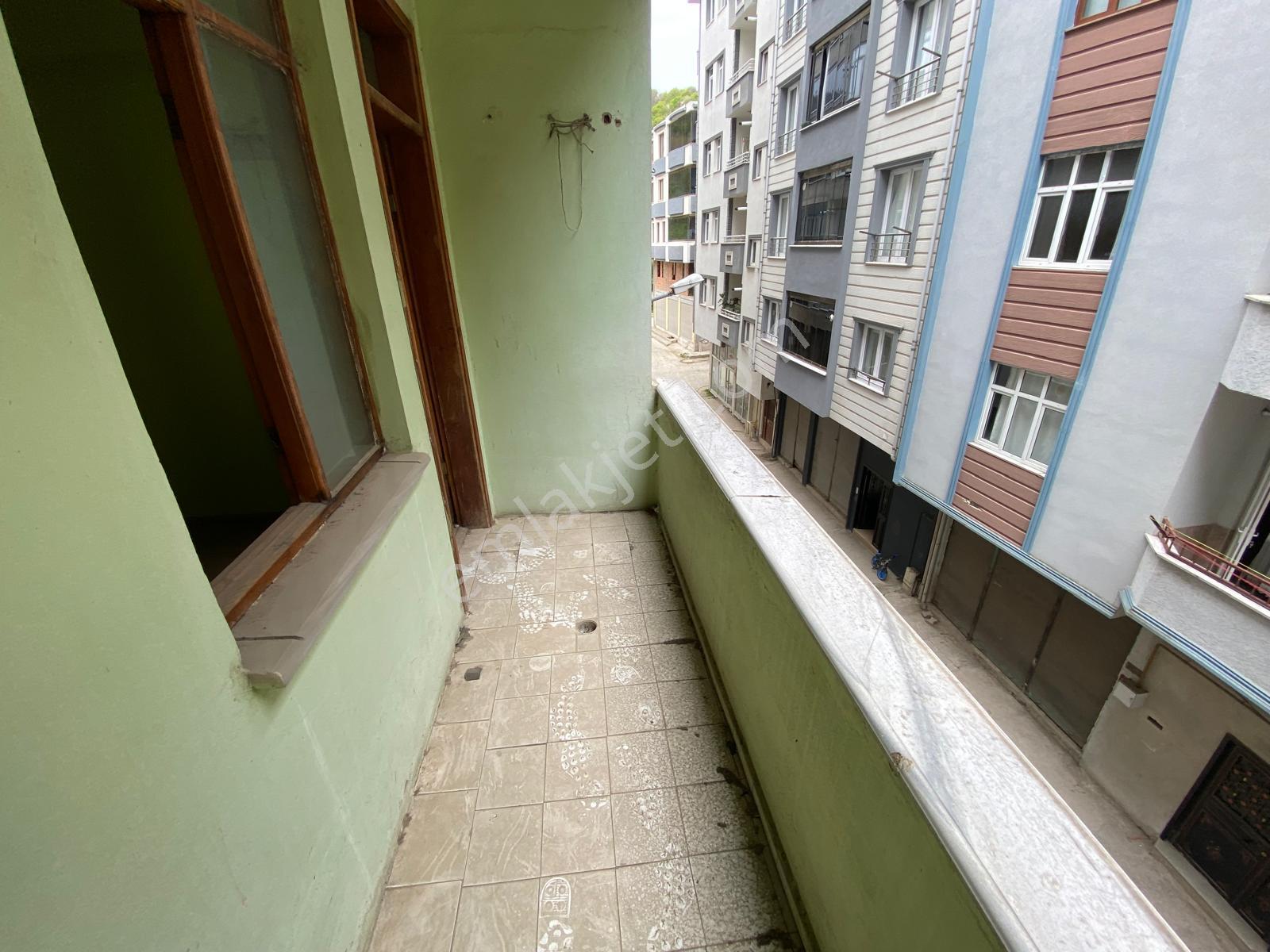 Trabzon Araklı Merkez'de Satılık Daire - Görsel 15