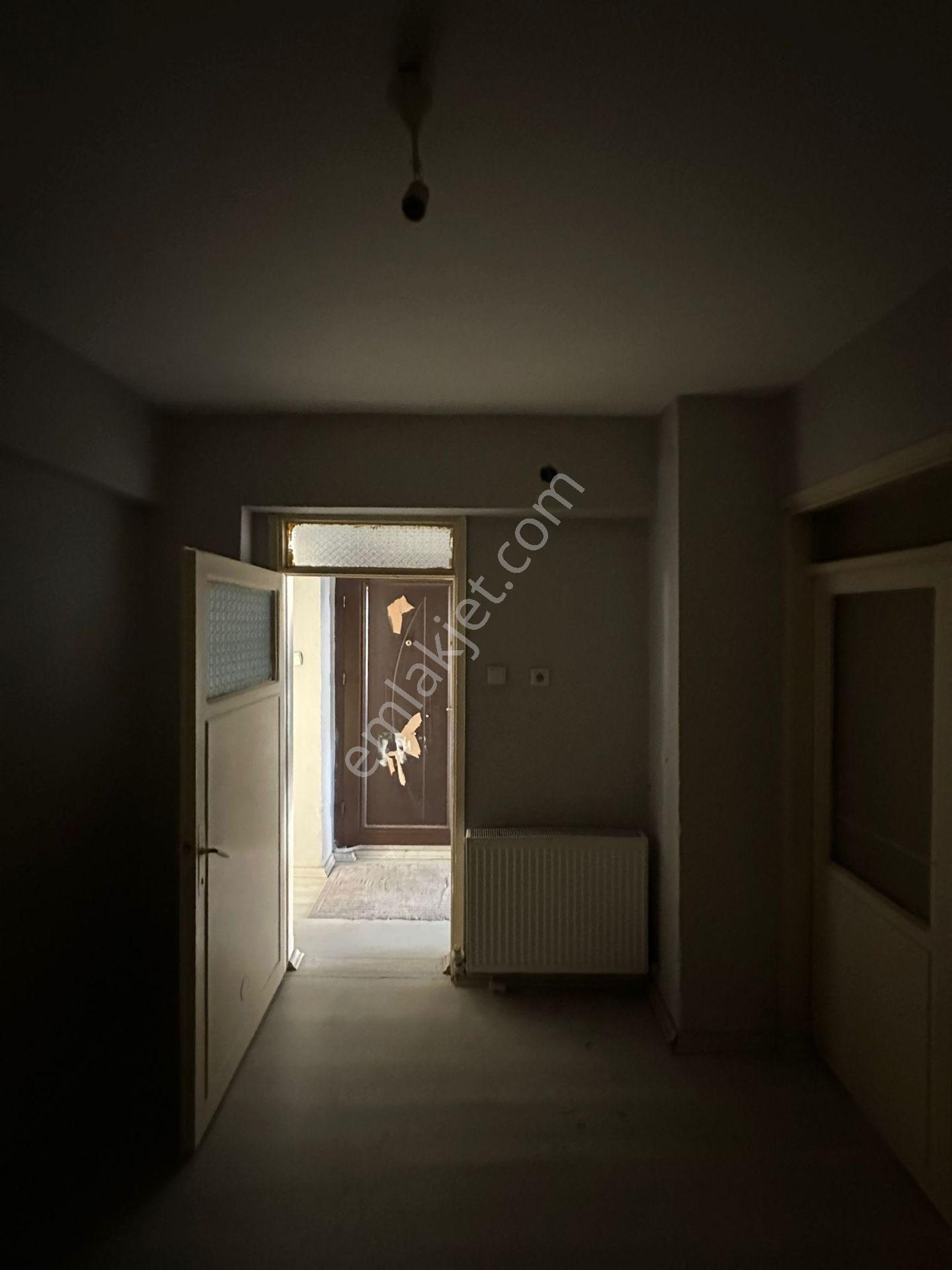 Gaziosmanpaşa Caddesinde Satılık Daire/ofis - Görsel 4