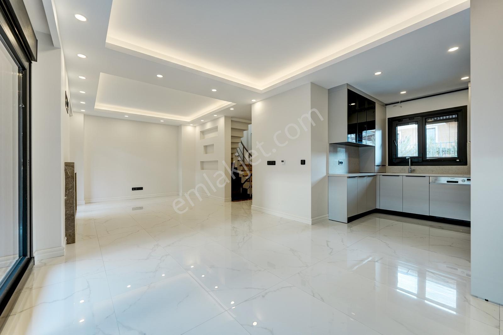 Remax Anka'dan Şile Balibey Mah. Ultra Lüks Kiralık 5+1 Villalar - Görsel 15