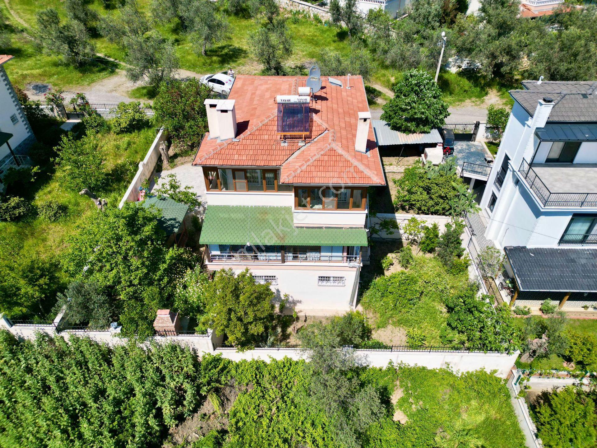 Yükselden Gürenin En Değerli Yerinde Tam Bağımsız 7+2eşsiz Villa - Görsel 11