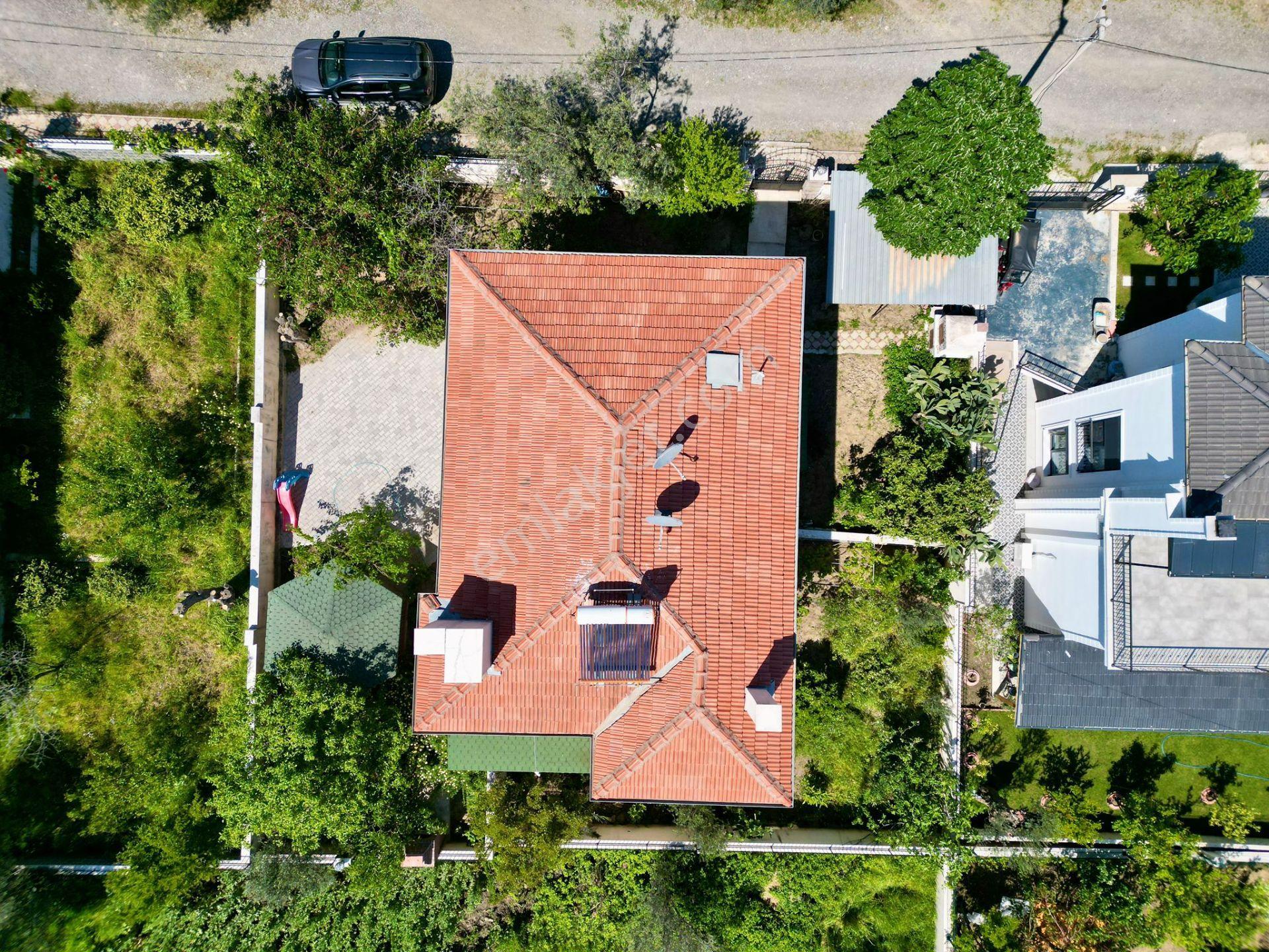 Yükselden Gürenin En Değerli Yerinde Tam Bağımsız 7+2eşsiz Villa - Görsel 13