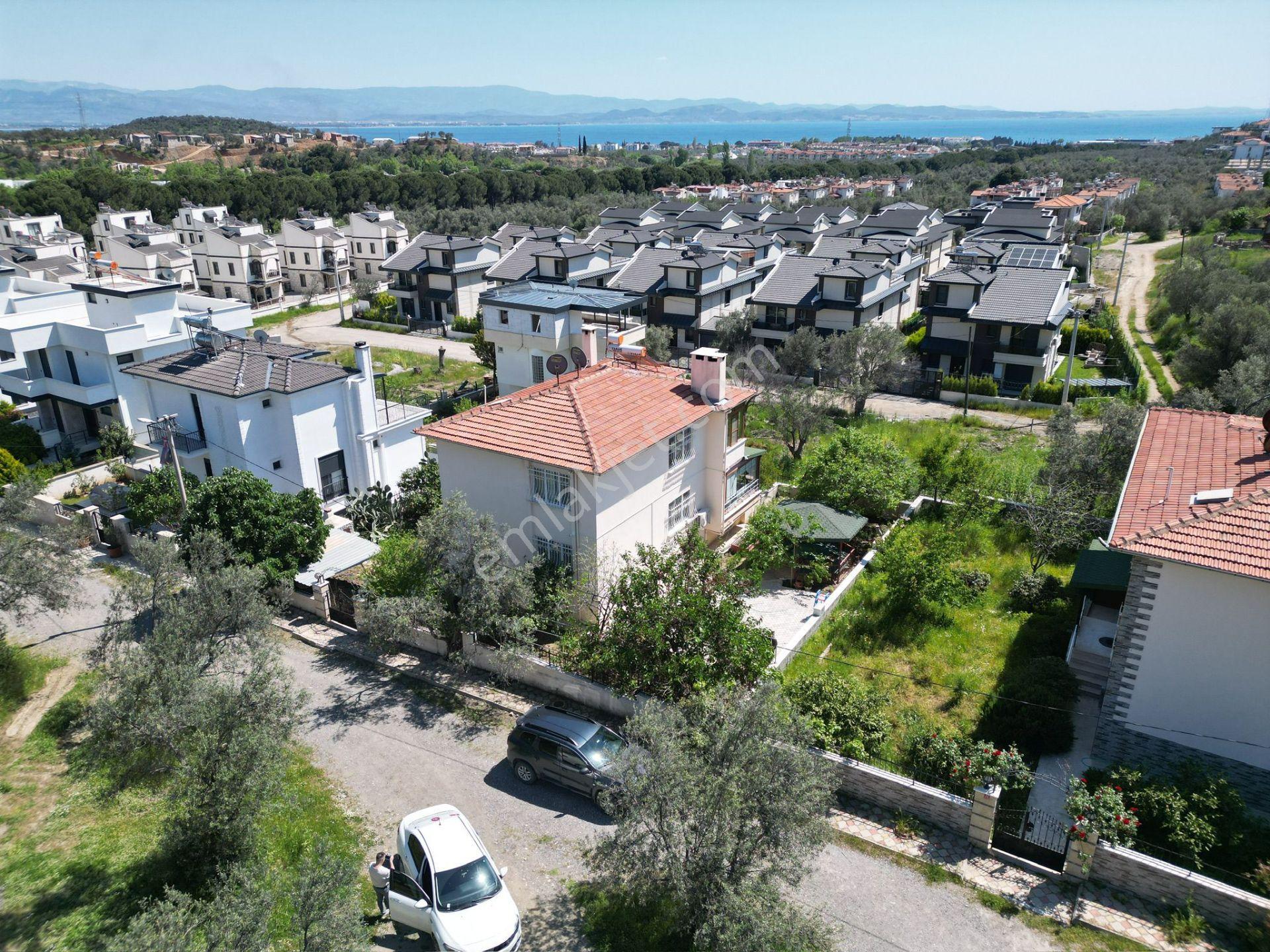 Yükselden Gürenin En Değerli Yerinde Tam Bağımsız 7+2eşsiz Villa - Görsel 9