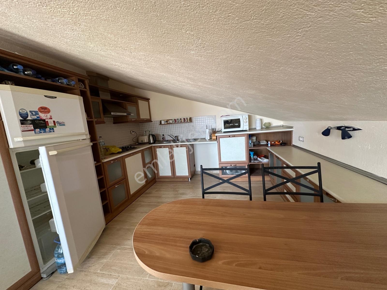 Kalkan Merkezde Teraslı Full Eşyalı 2+1 Daire - Görsel 8