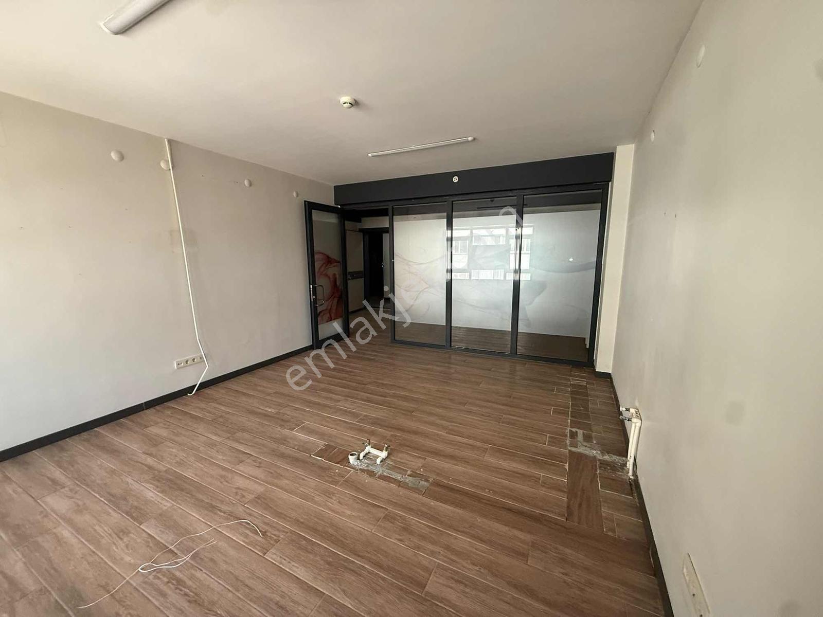 Rw Nestten Sakarya 1 Cd Üzeri 2+0 85 M2 Satılık Ofis - Görsel 4