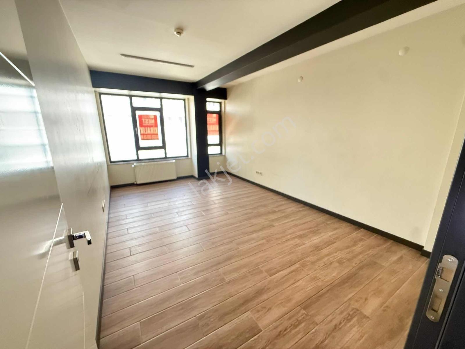 Rw Nestten Sakarya 1 Cd Üzeri 2+0 85 M2 Satılık Ofis - Görsel 7