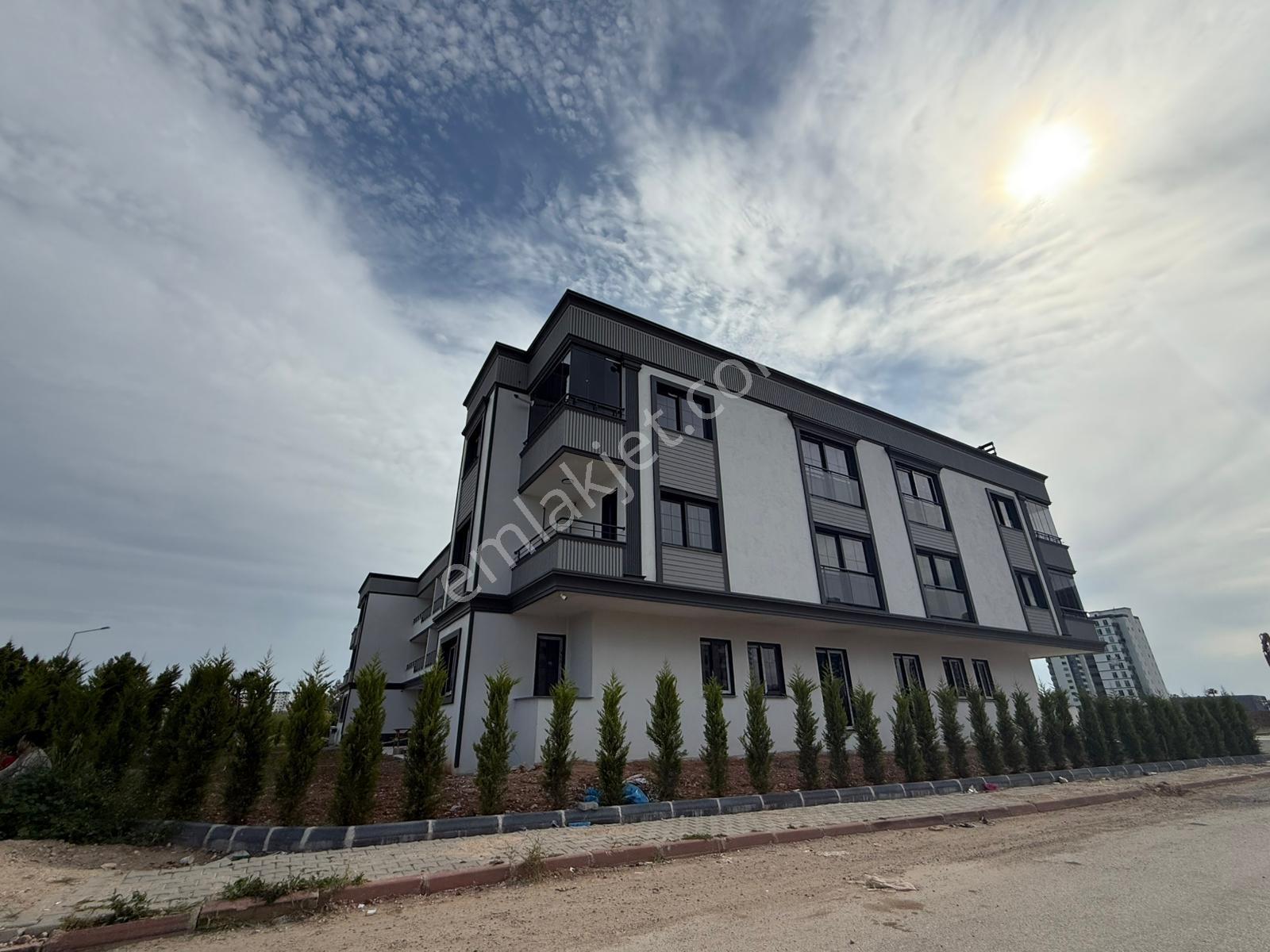 Gürselpaşa'da/2 Katlı Apt/sıfır/1+1/ankastreli/asansörlü/lüks Ev - Görsel 25
