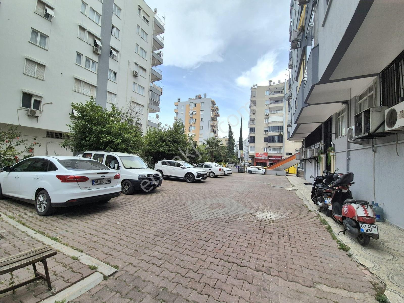 Sedir'de Tramway Önü | Full Tadilatlı,satılık 3+1 Arakat Daire - Görsel 8