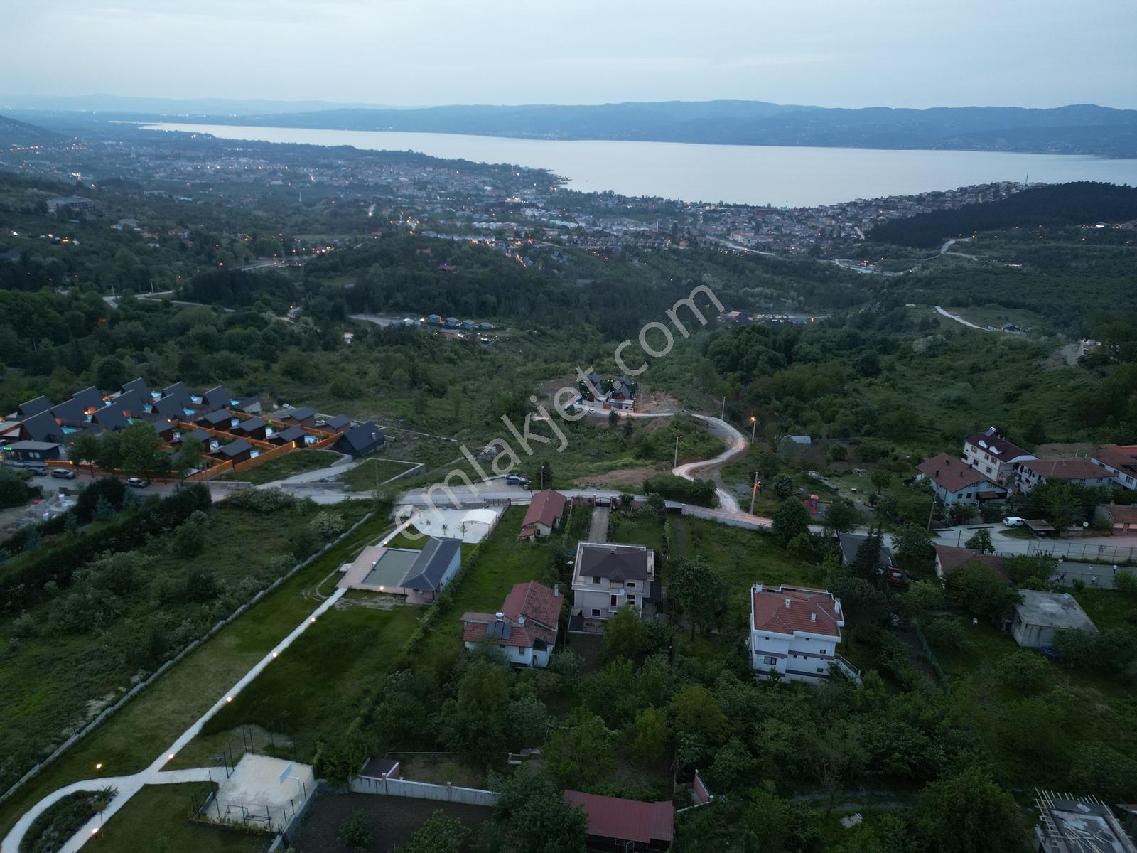 Sapanca Hacımercan Mh'de Eşsız Göl Manzaralı %20 İmarlı Arsa - Görsel 20