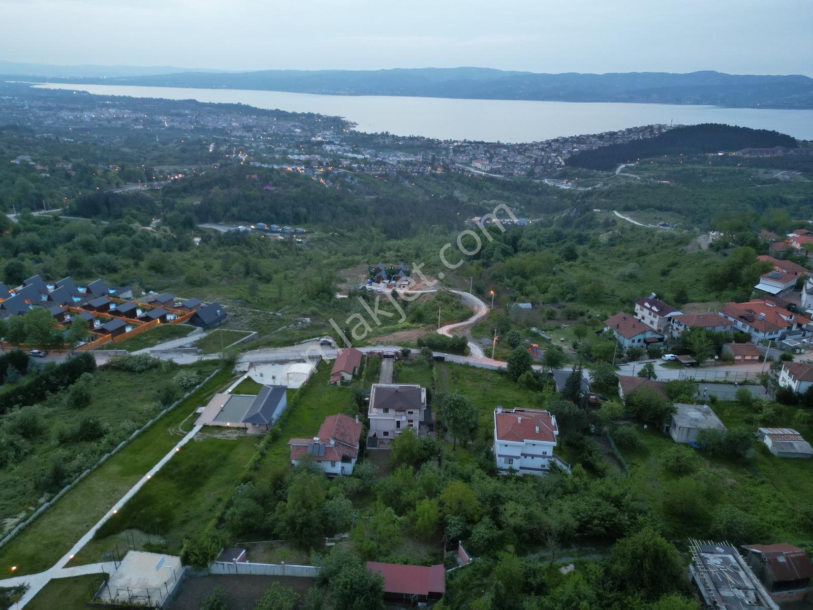 Sapanca Hacımercan Mh'de Eşsız Göl Manzaralı %20 İmarlı Arsa - Görsel 14