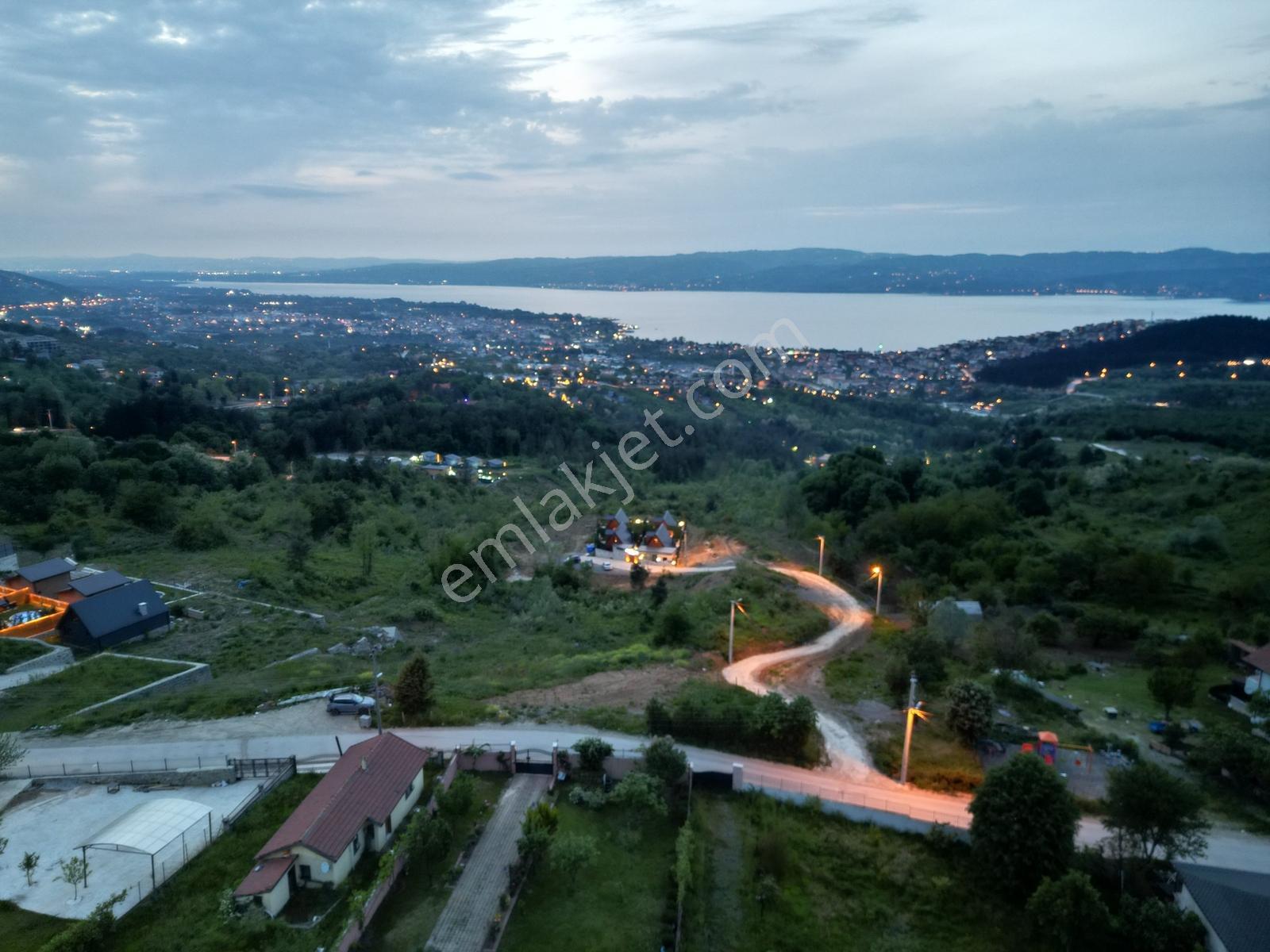 Sapanca Hacımercan Mh'de Eşsız Göl Manzaralı %20 İmarlı Arsa - Görsel 4