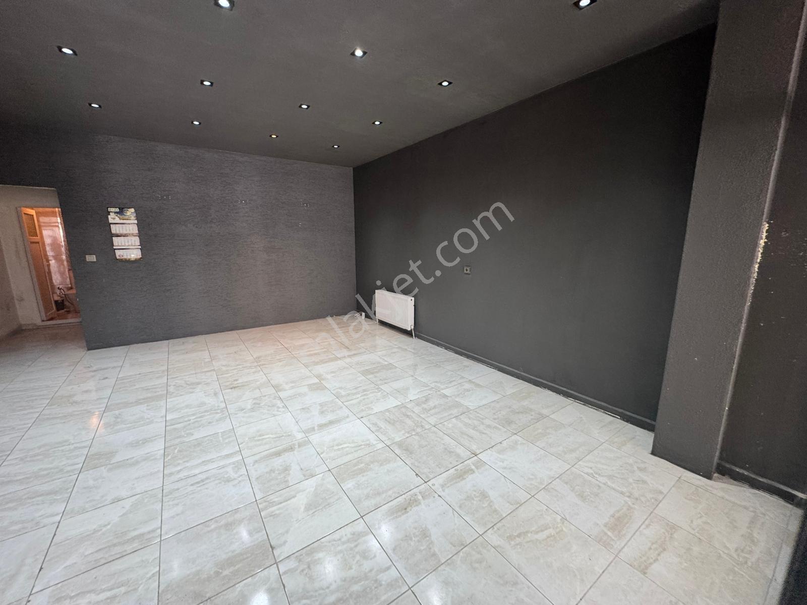 Çanakkale Biga İstiklal Caddesi Üzerinde Kiralık İşyeri - Görsel 5