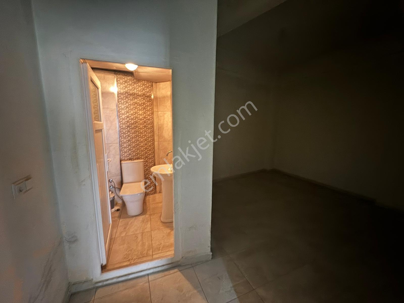 Çanakkale Biga İstiklal Caddesi Üzerinde Kiralık İşyeri - Görsel 13