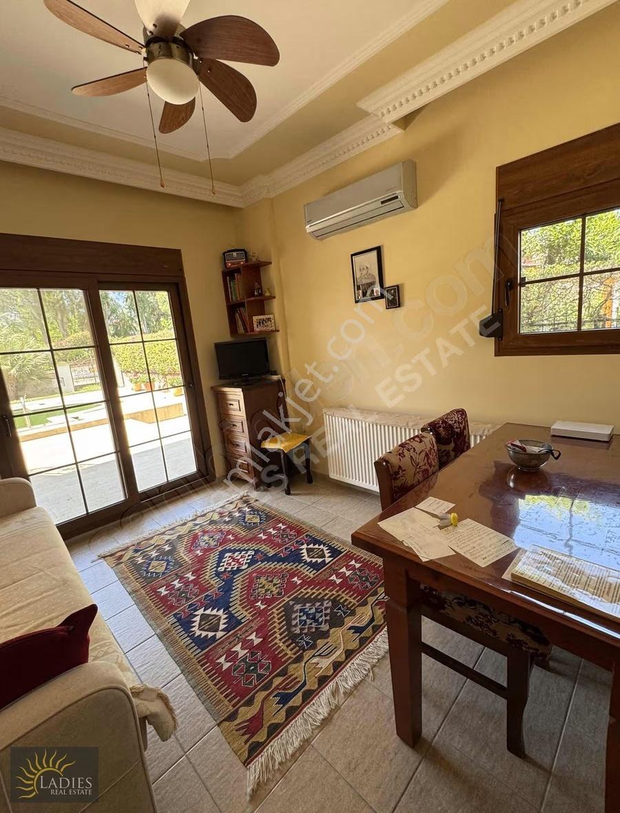 Ladıes'ten Dalyan'da Satılık Havuzlu 4+1 Müstakil Villa - Görsel 26