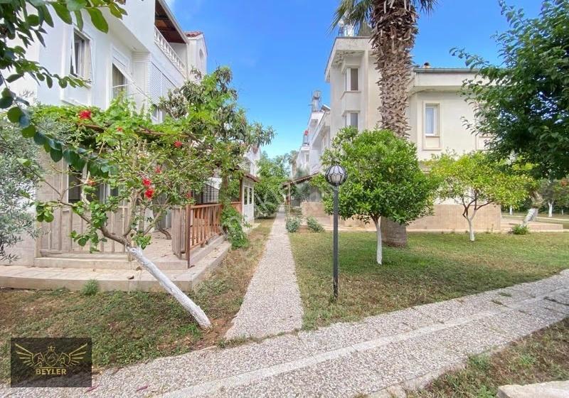 Kadriye'de Kiralık Havuzlu, Eşyalı 3+1 Triplex Villa - Görsel 17