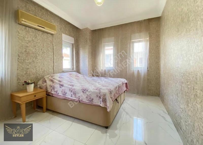 Kadriye'de Kiralık Havuzlu, Eşyalı 3+1 Triplex Villa - Görsel 12