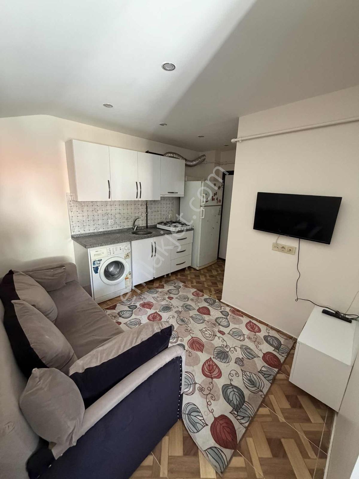 Üniversite Yakını Çatı Katı Geniş Teraslı 1+1 Eşyalı Kiralık Apt - Görsel 8