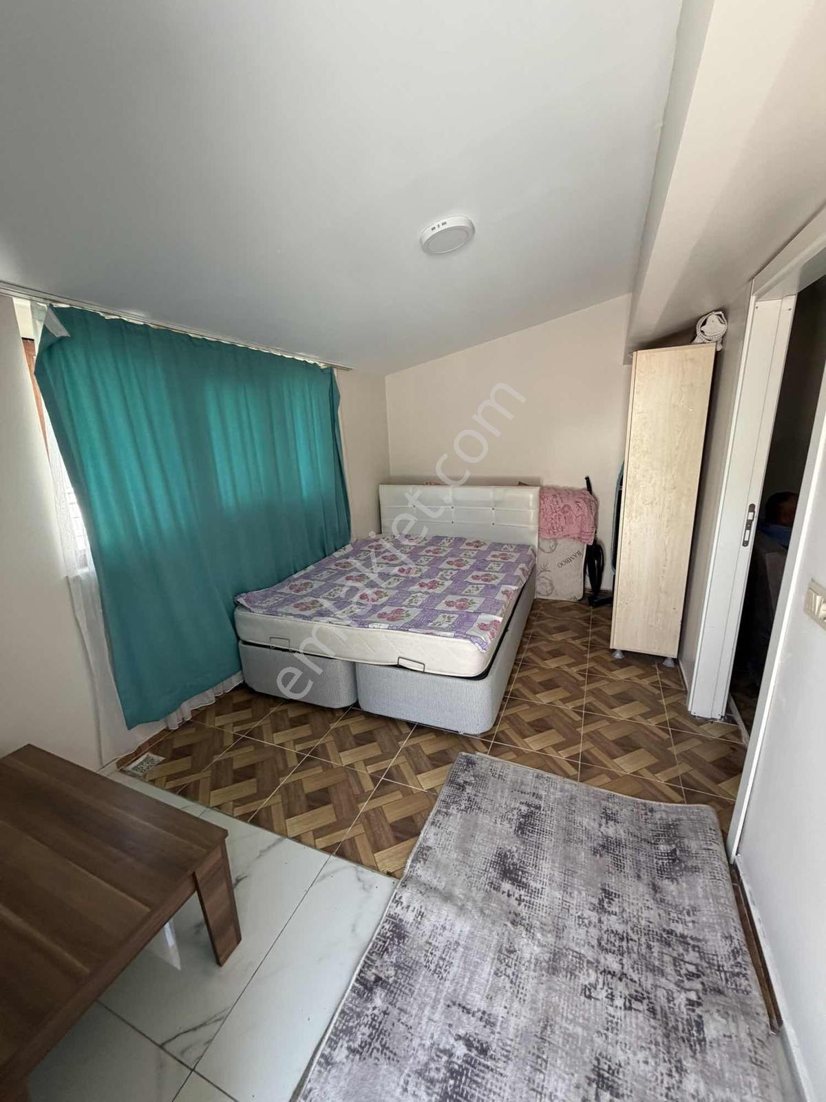 Üniversite Yakını Çatı Katı Geniş Teraslı 1+1 Eşyalı Kiralık Apt - Görsel 9