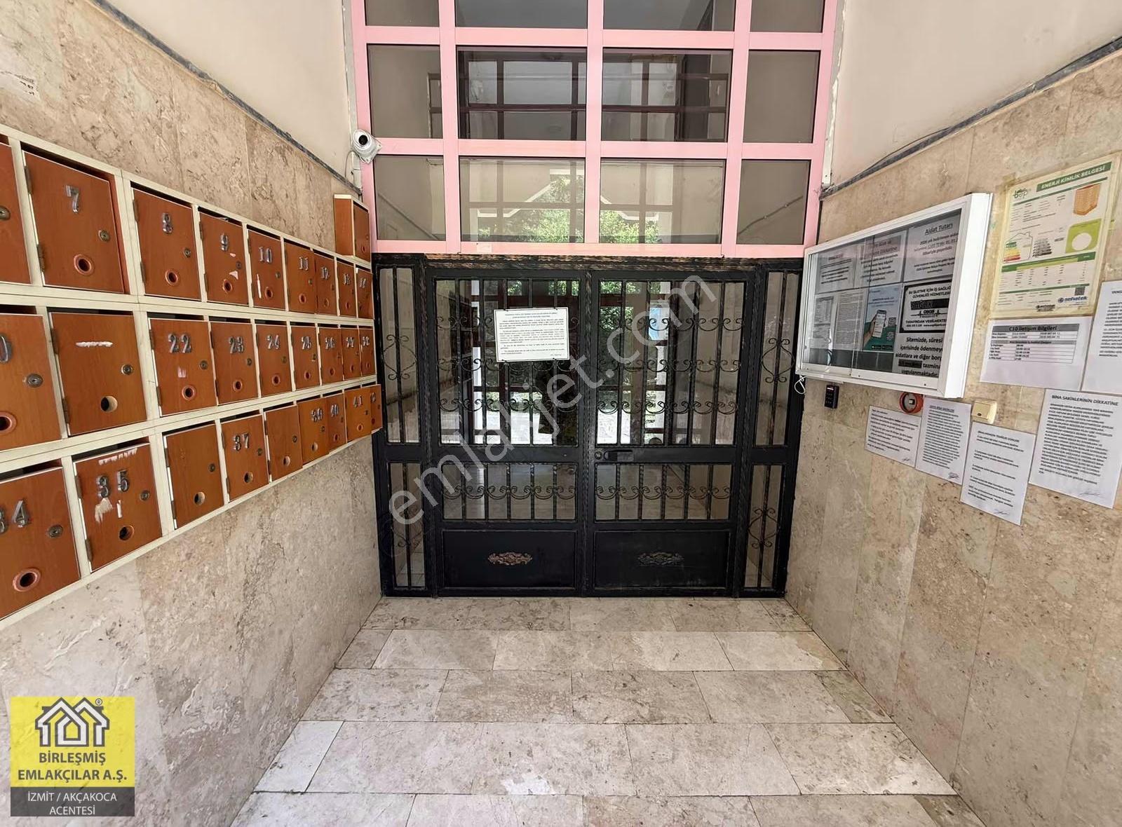 Akçakoca Toki Konutları Şehir Manzaralı 3+1 Arakat Kiralık Daire - Görsel 28
