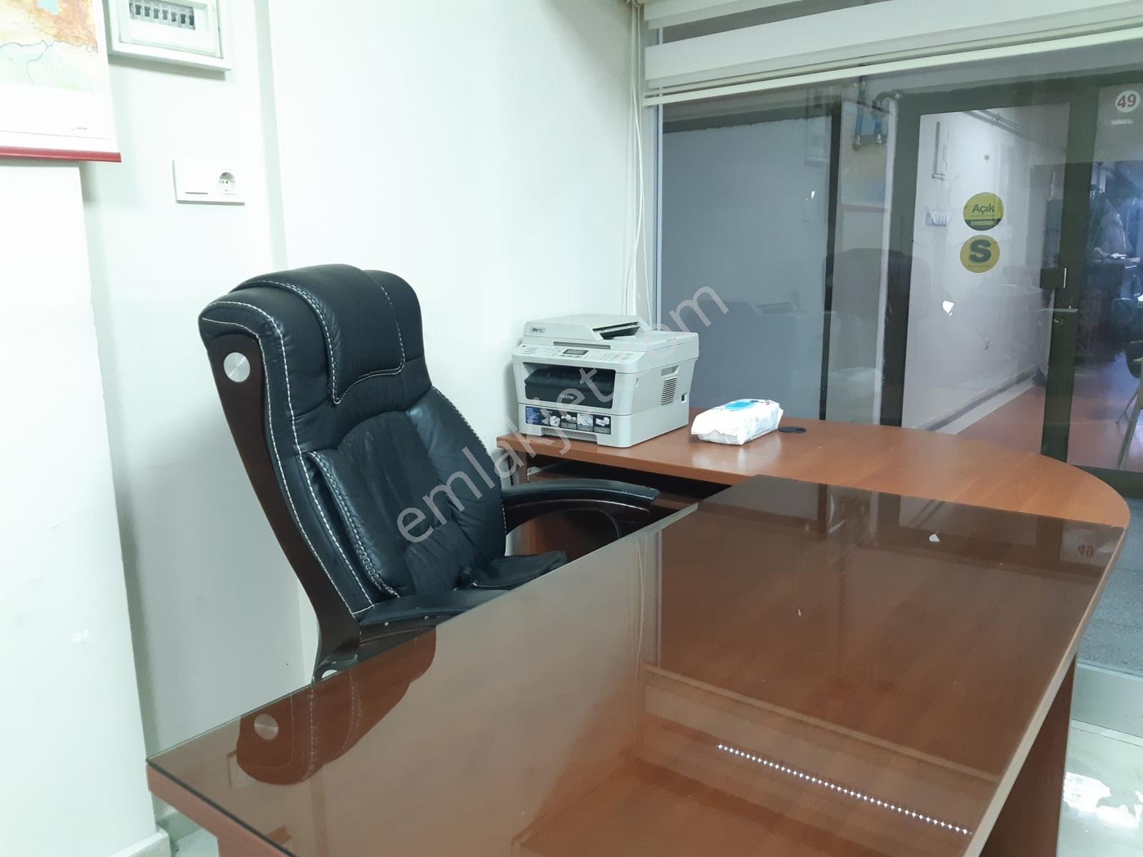 Beylikdüzü Cumhuriyet Çarşısı Avm İçi Eşyalı Satılık Dükkan - Görsel 21