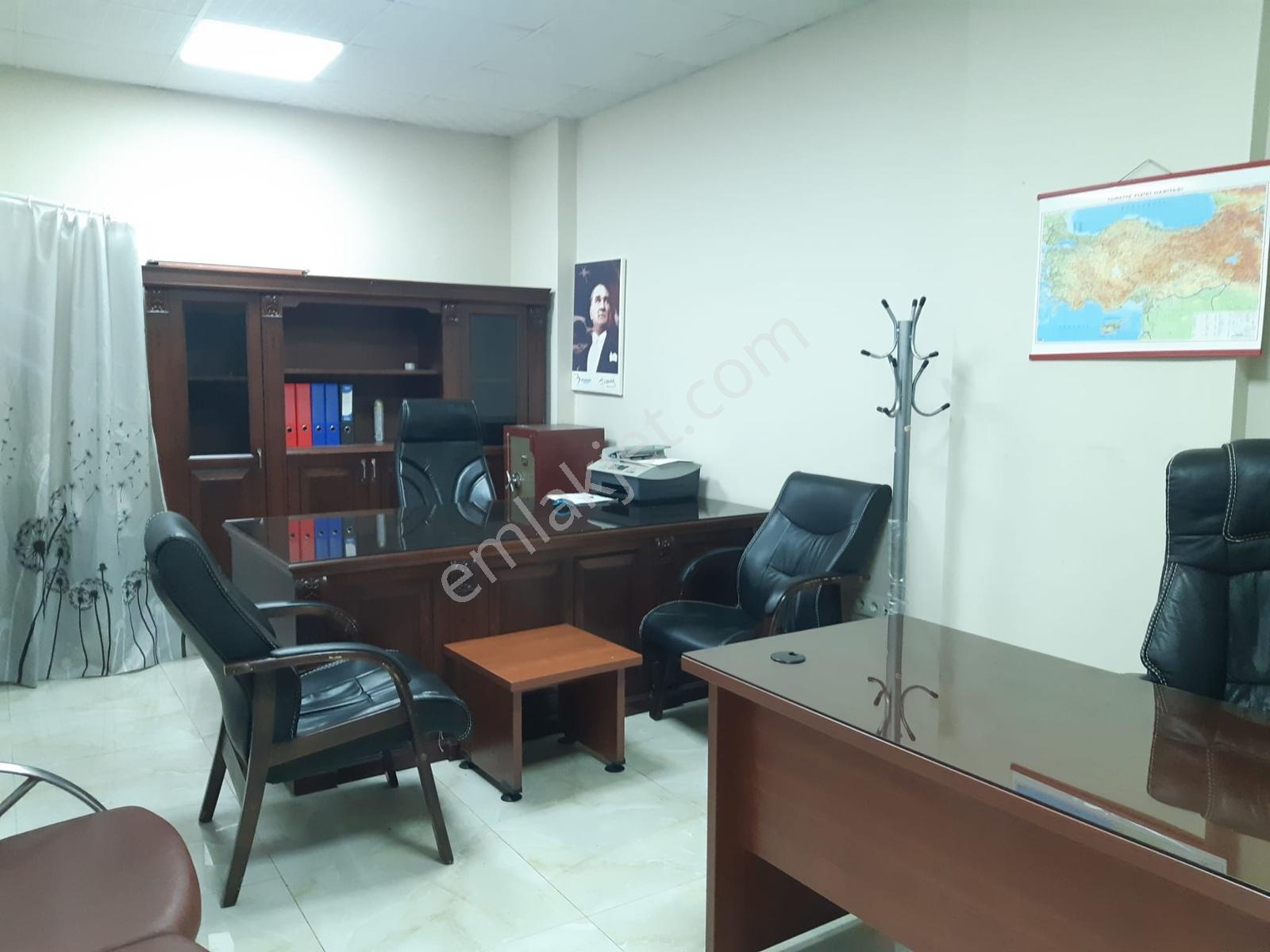 Beylikdüzü Cumhuriyet Çarşısı Avm İçi Eşyalı Satılık Dükkan - Görsel 4