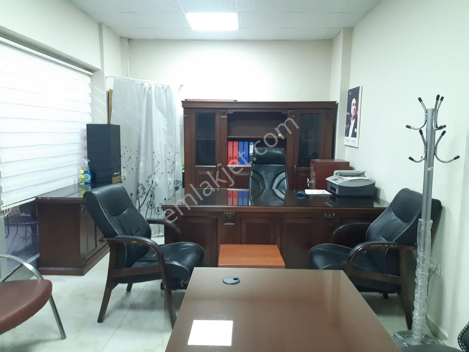 Beylikdüzü Cumhuriyet Çarşısı Avm İçi Eşyalı Satılık Dükkan - Görsel 9