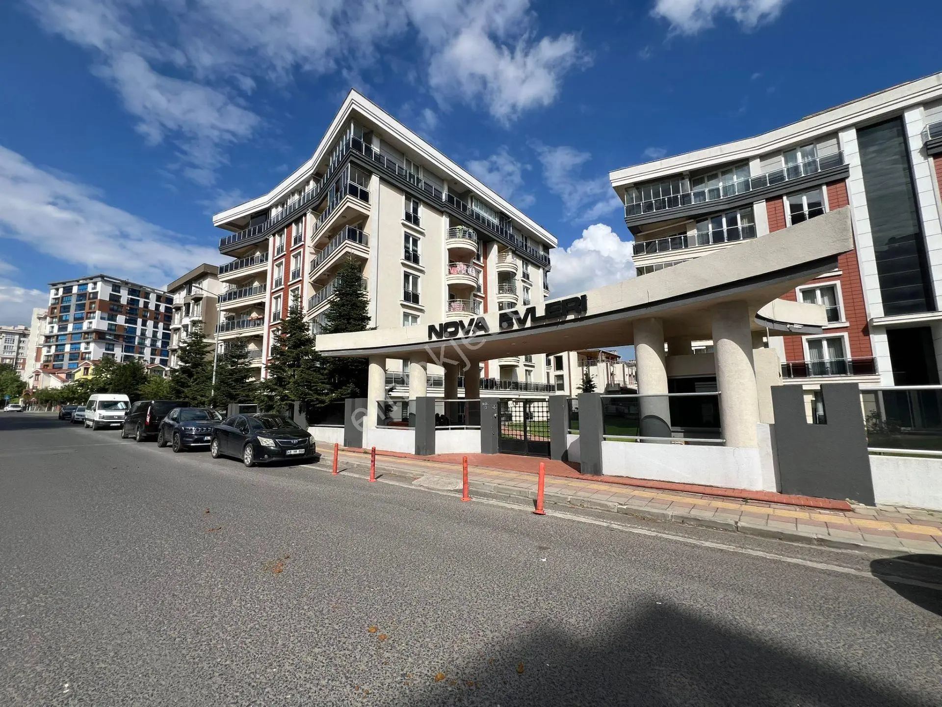 Molla Team'den Esentepe Mahallesi Nova Evleri 3+1 Satılık 145 M2