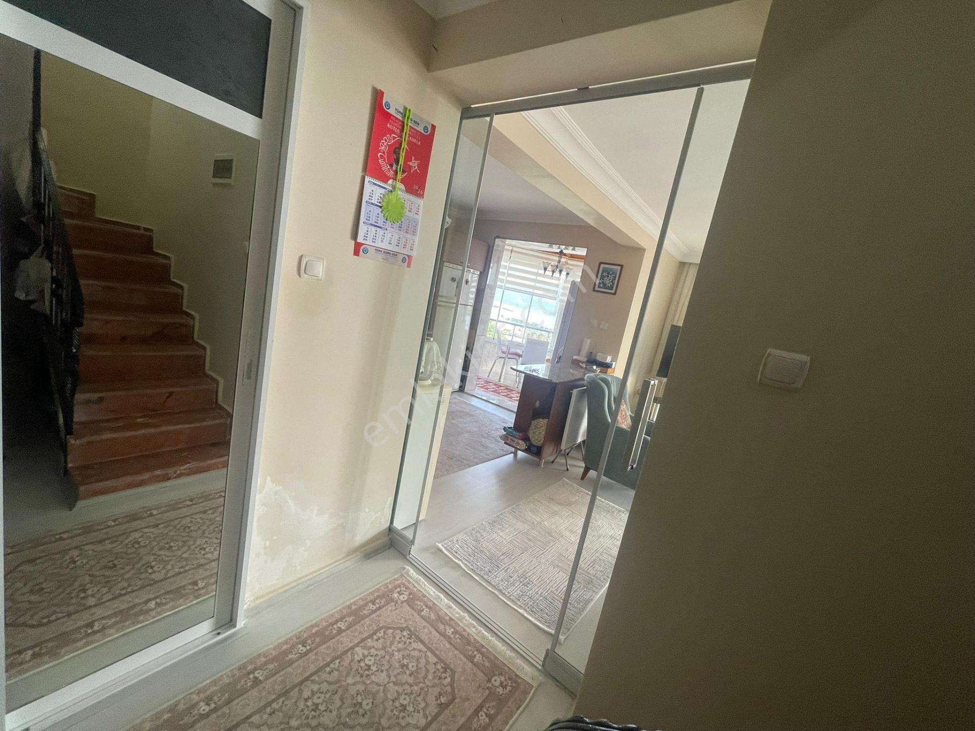 Muhteşem Deniz Manzaralı Bahçeli Önü Açık Köşe Konum Lüks Villa - Görsel 23