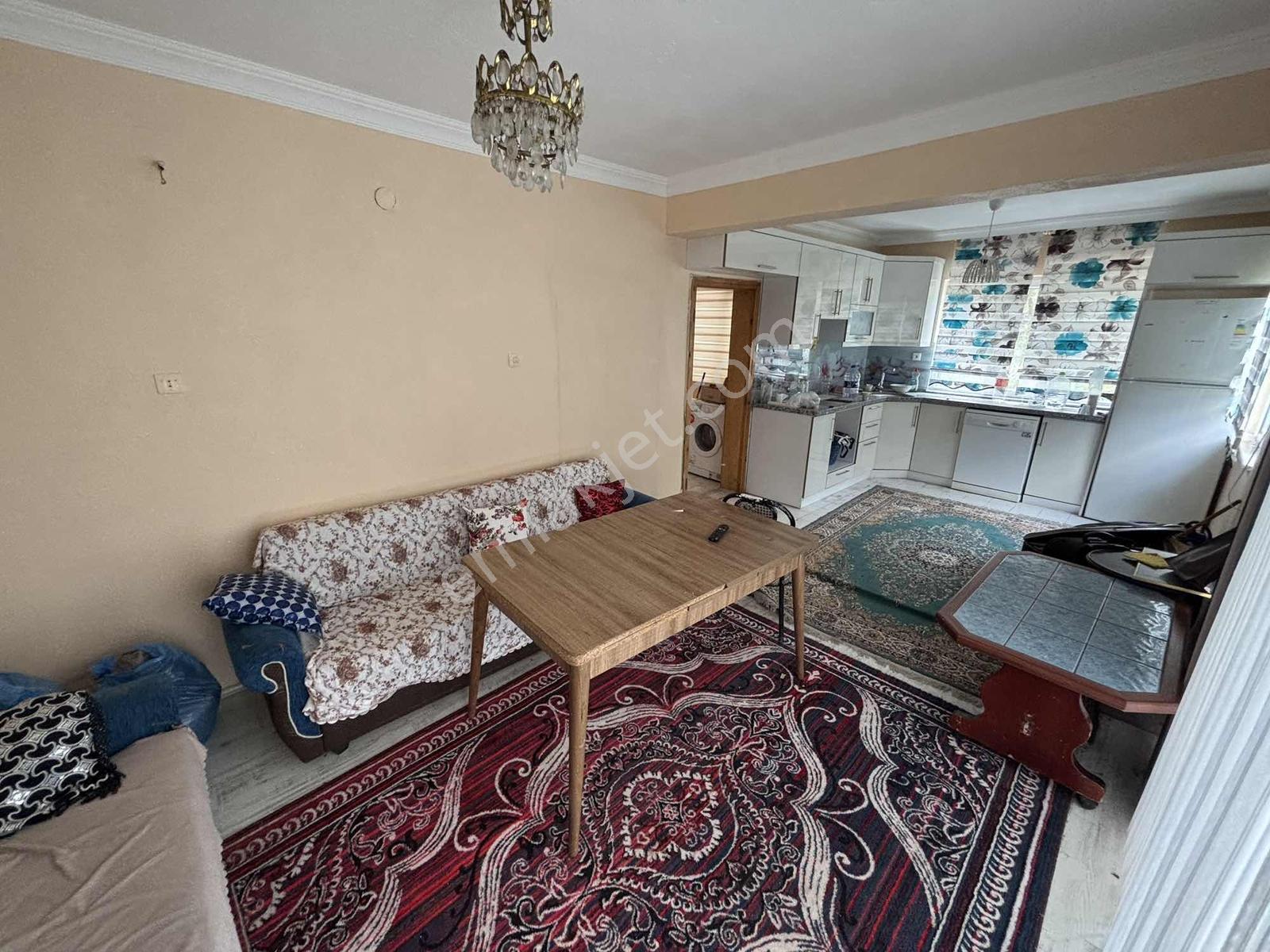 984 M2 Tek Tapu Ana Yol Kenarı 3 Katlı Ev Ve Satılık Arsa - Görsel 12