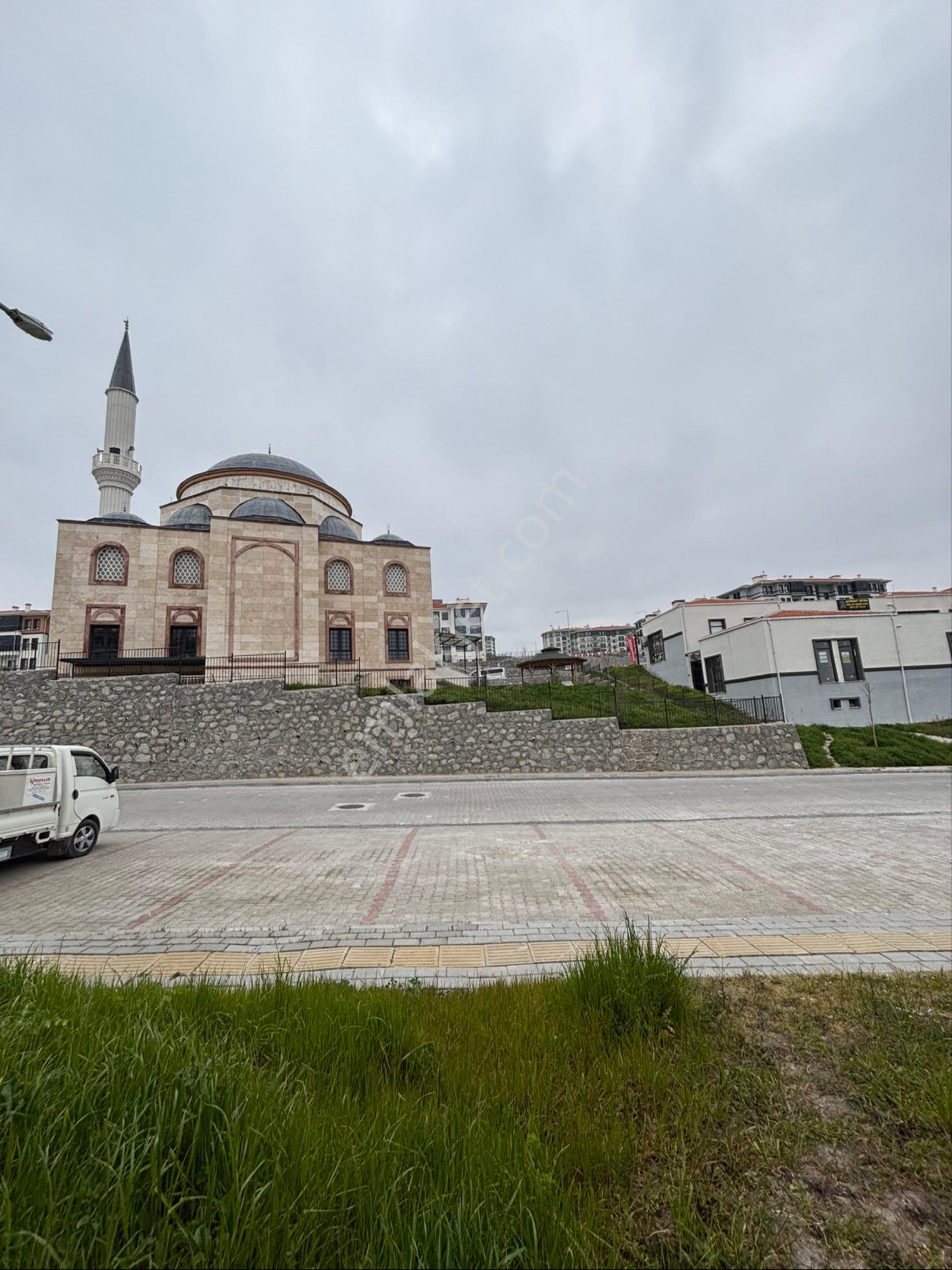 Balcity - Balıkesir Gop. Toki'de 35 M2 Yatırımlık Köşe Dükkan - Görsel 14
