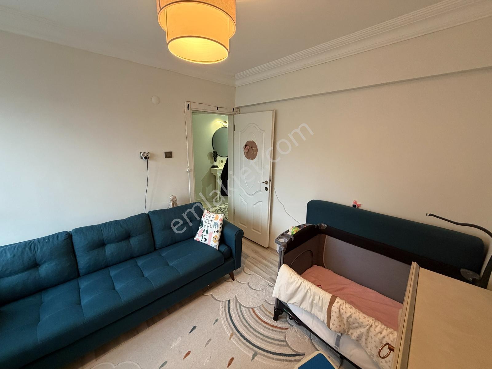 2+1 90 M2 Ara Kat Kilerli Cam Balkonlu Satılık Daire - Görsel 19