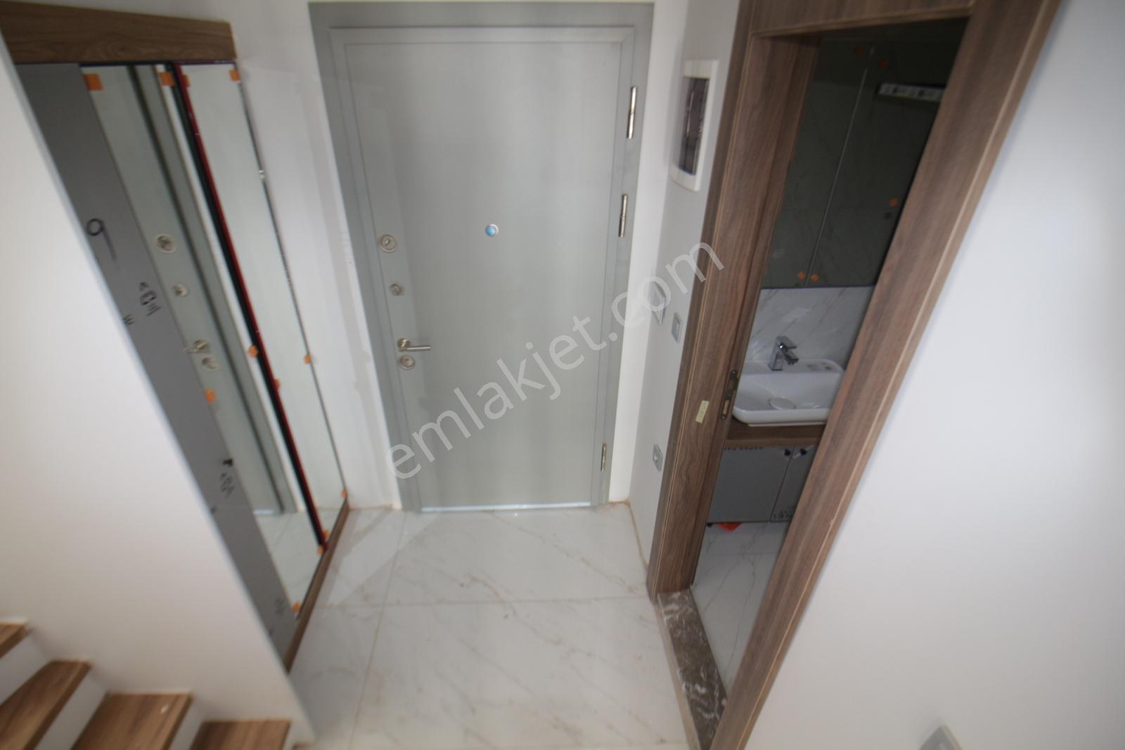 Çamlıbelde Yüzme Havuzlu Kapalı Otoparklı Sıfır 1+1 Kat Dublex - Görsel 26
