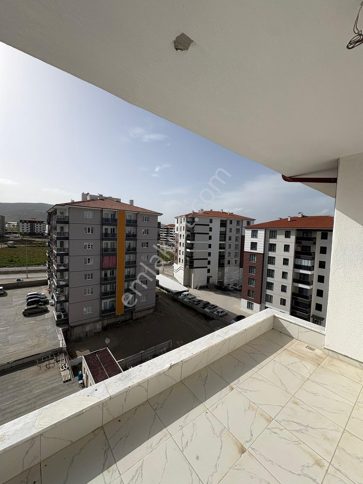 Deregümü Yeni Site İçerisinde 2+1 En Üst Kat Manzaralı Daire - Görsel 24