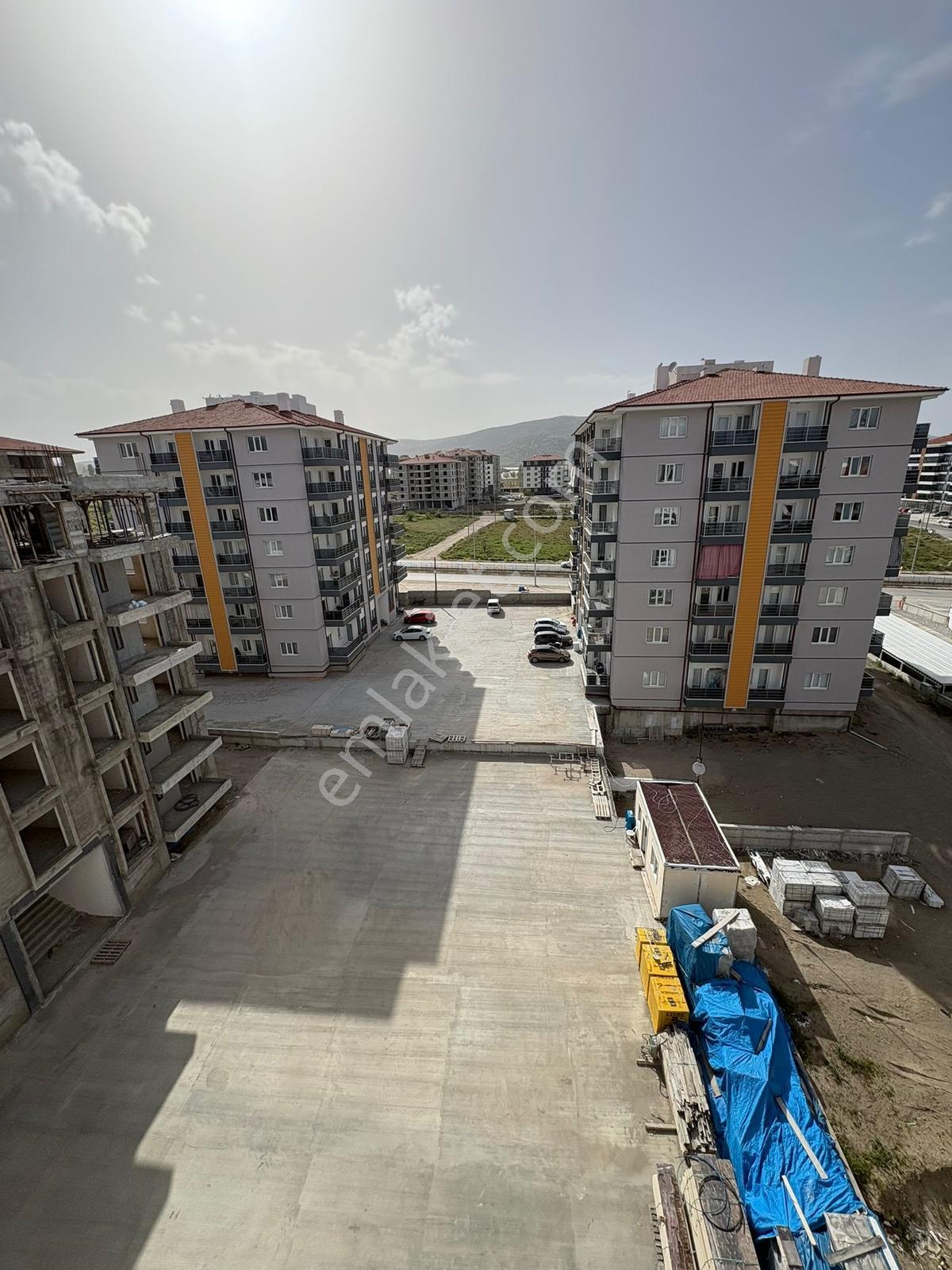 Deregümü Yeni Site İçerisinde 2+1 En Üst Kat Manzaralı Daire - Görsel 23