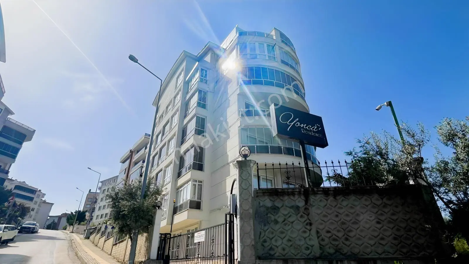 Mudanya Güzelyalıda Bahçe Kullanımlı 2+1 Havuzlu Satılık Daire