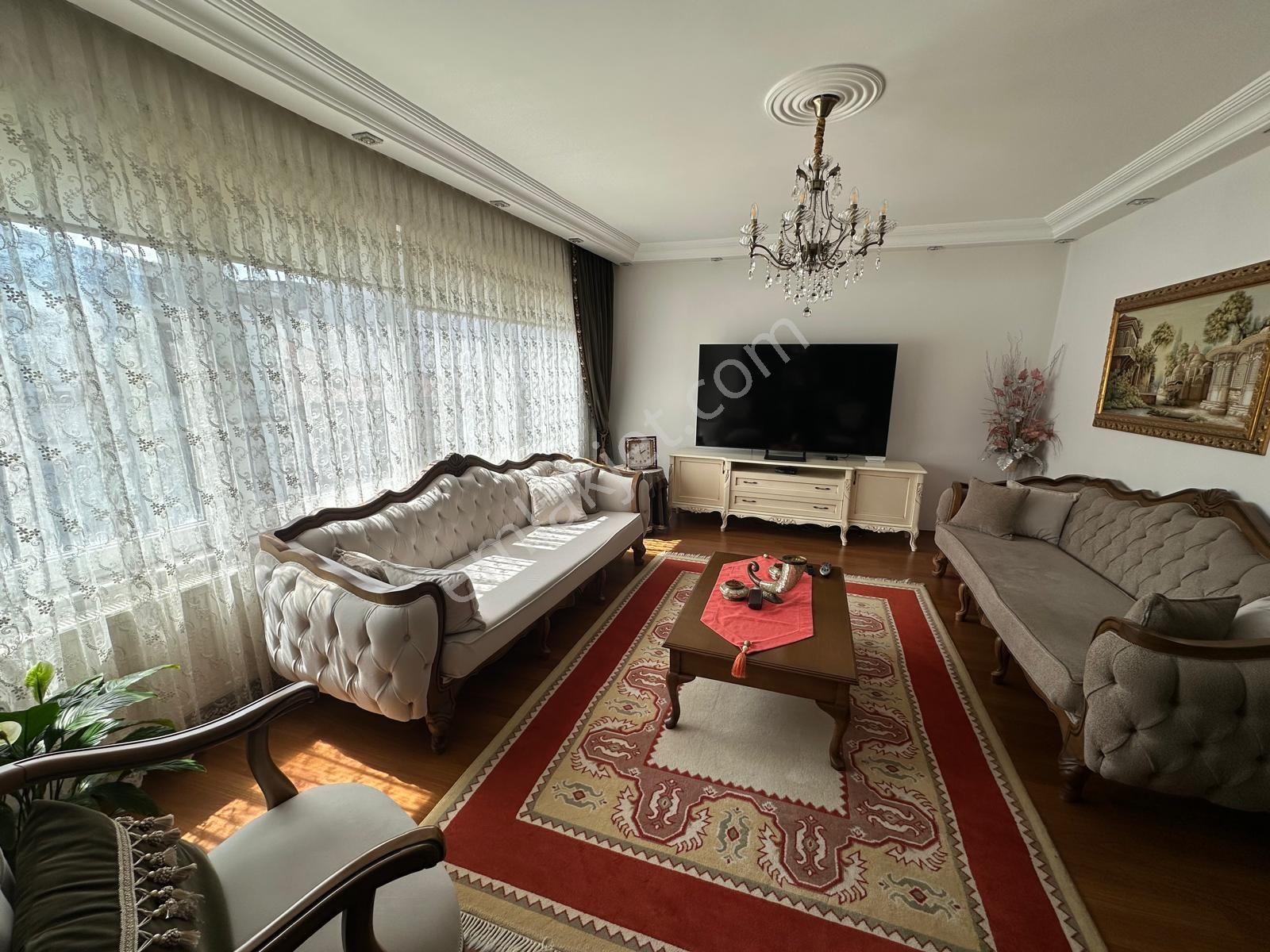 Şehir Merkezi Satılık 120m² 2+1 Geniş Daire - Görsel 10