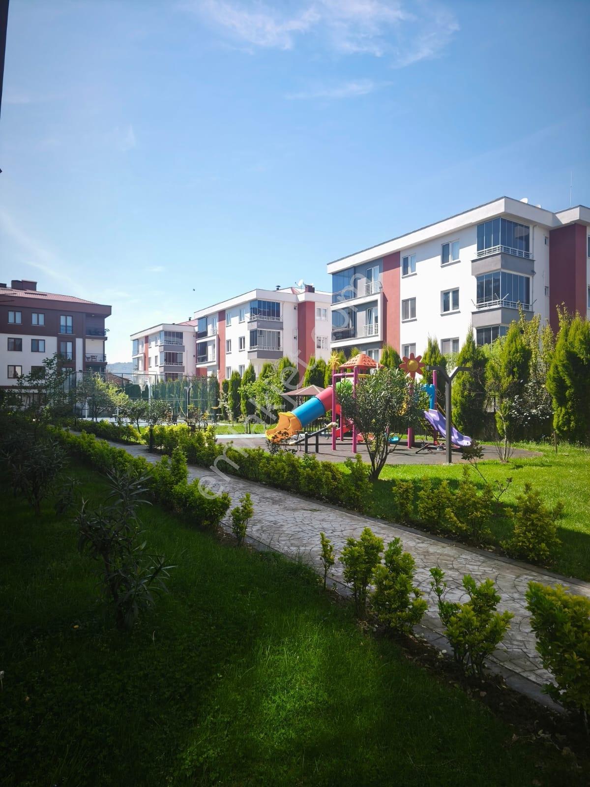Cumhuriyet Mahallesinde, Havuz Manzaralı, 2+1 Fırsat Daire - Görsel 28