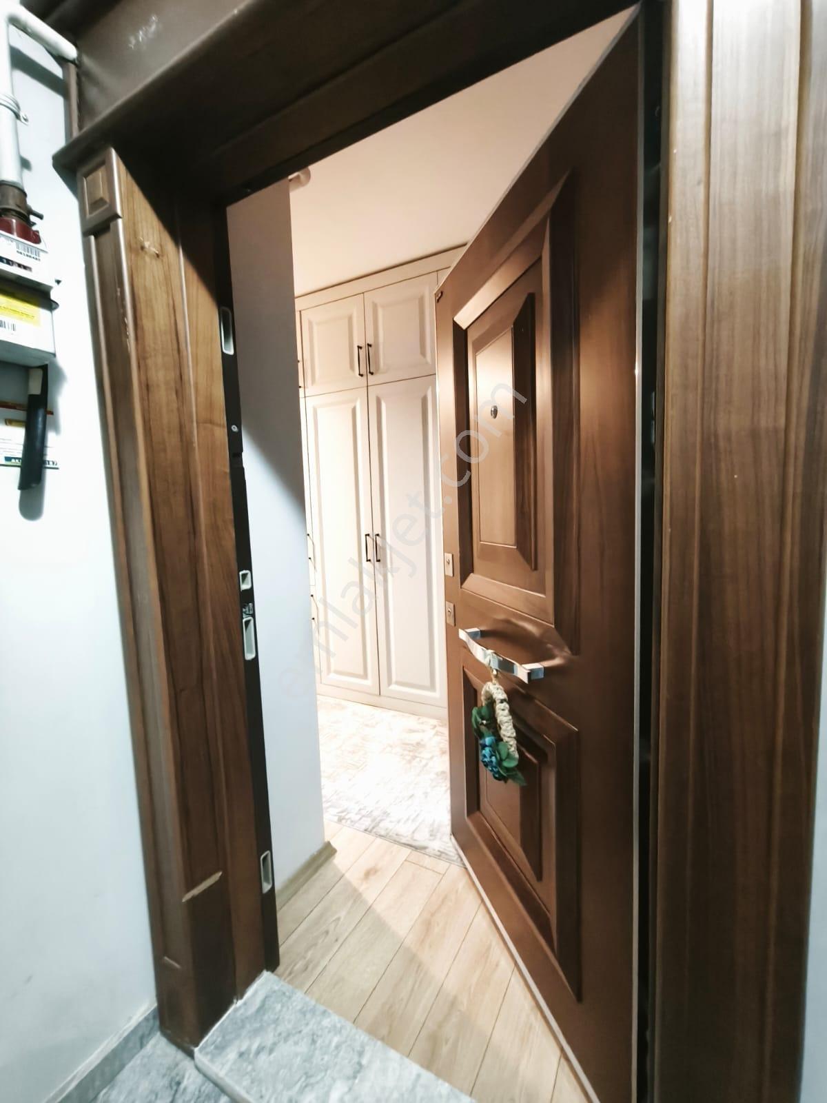 Cumhuriyet Mahallesinde, Havuz Manzaralı, 2+1 Fırsat Daire - Görsel 33