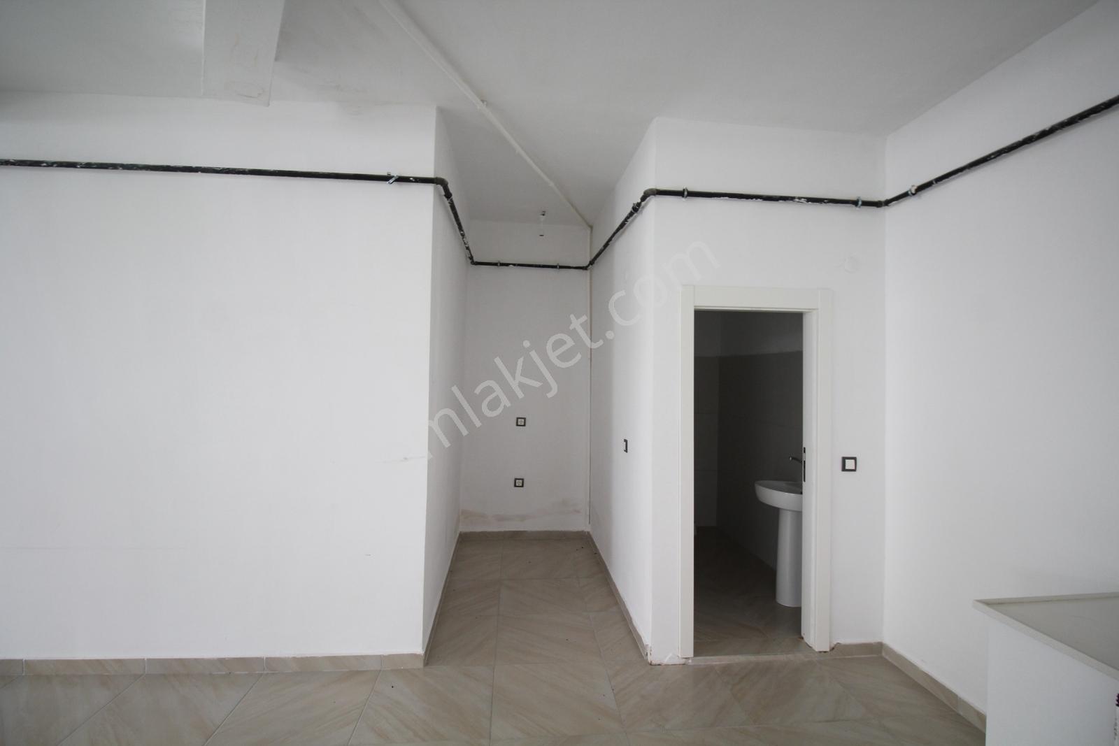 Aksaray Coğlakide Kiralık 150 M Dükkan - Görsel 14