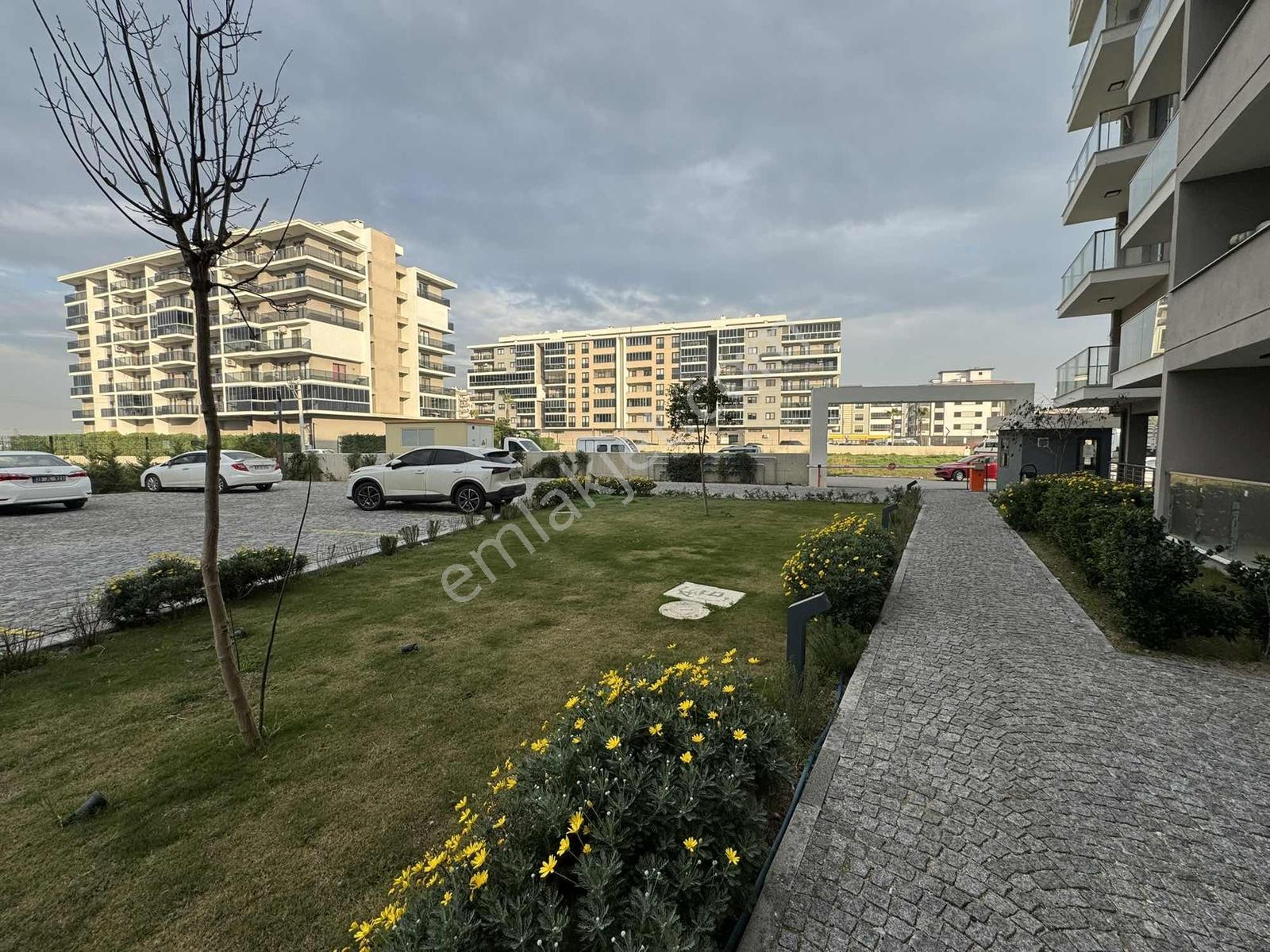 Torbalı Da Havuzlu Güvenlikli Sitede Satılık 1+1 Daire - Görsel 4