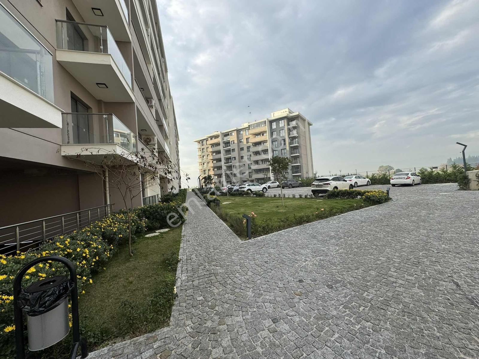 Torbalı Da Havuzlu Güvenlikli Sitede Satılık 1+1 Daire - Görsel 3