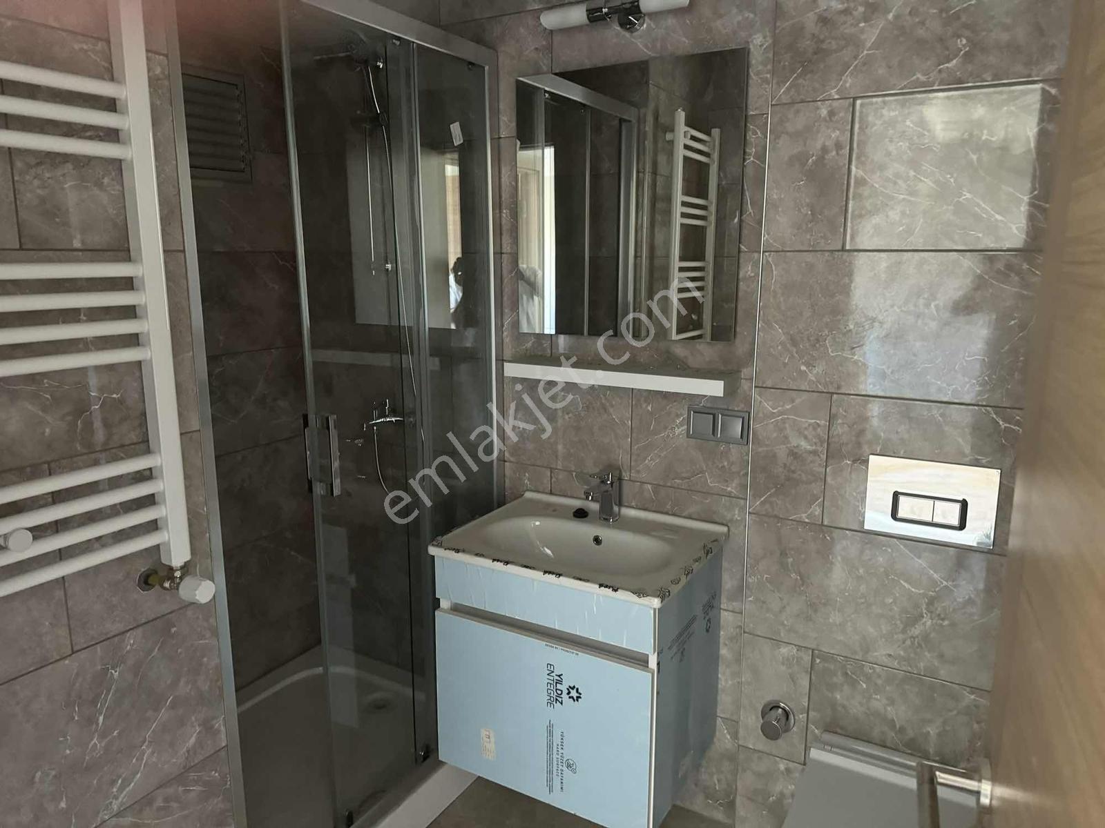 Torbalı Da Havuzlu Güvenlikli Sitede Satılık 1+1 Daire - Görsel 17