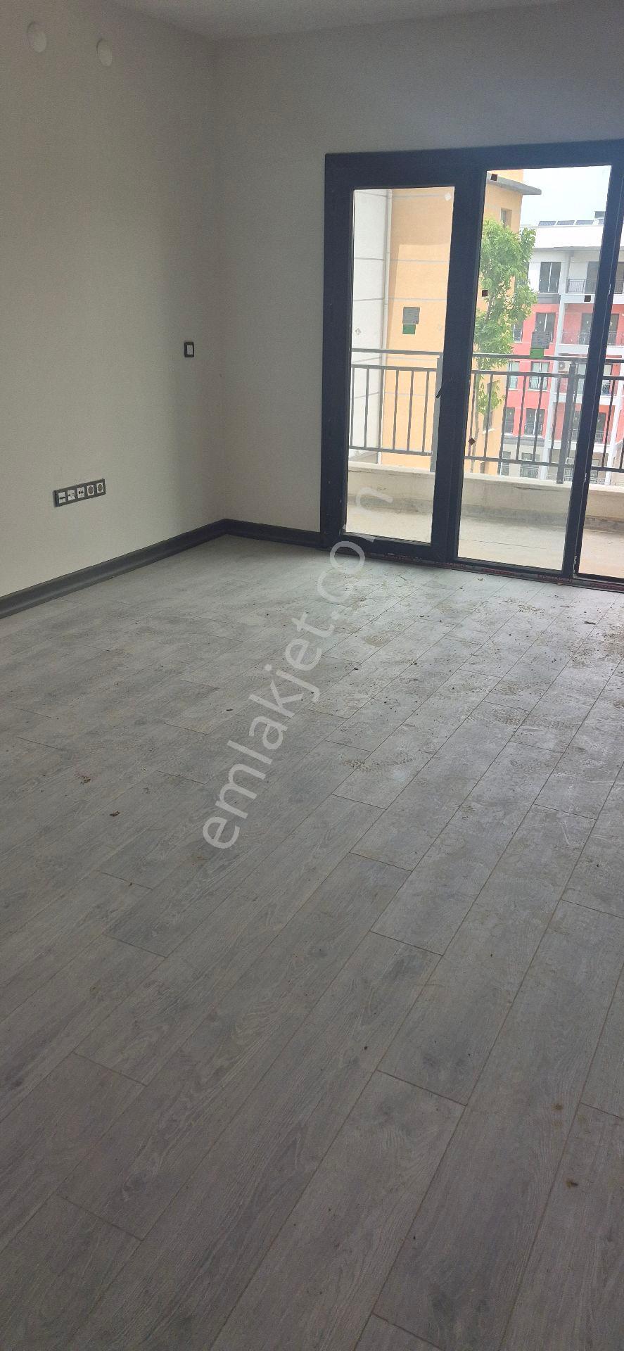 Alazı 1,inci Bölge 3+1 Kot 2 Kiralık Dairr - Görsel 2