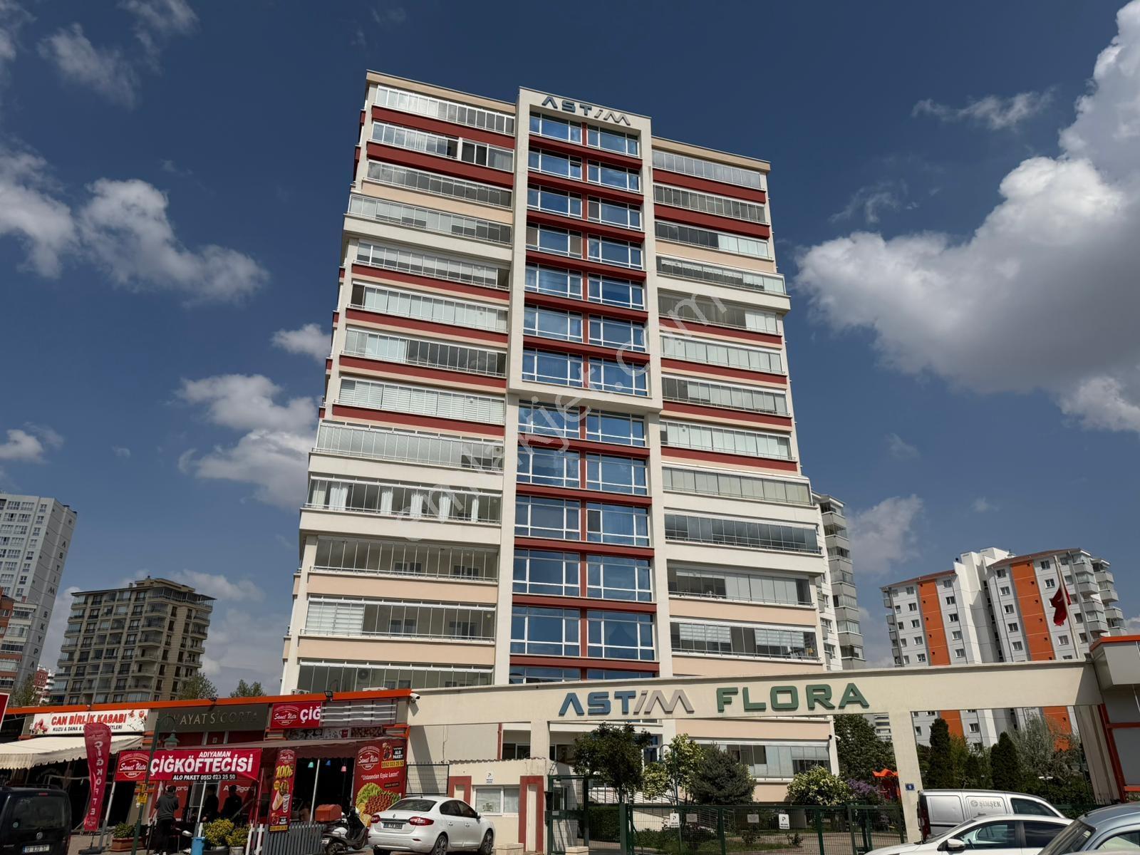Polat Live'dan Botanik Metroya 300m Astim Flora Güney 3+1 Daire