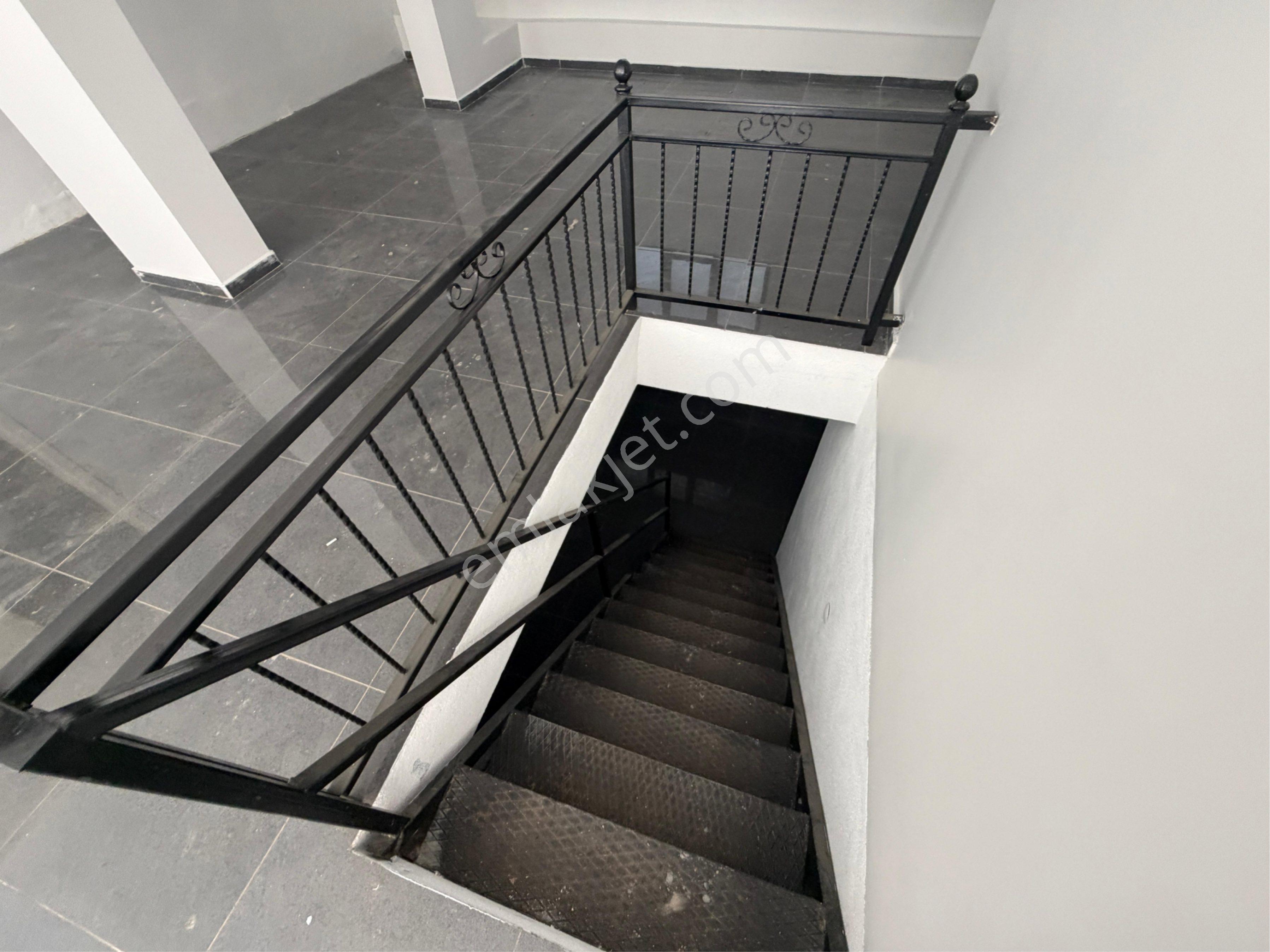Aydın İnş. Cebeci Mh Kiralık 150m2 2 Yıllık Giriş Depolu Dükkan - Görsel 9