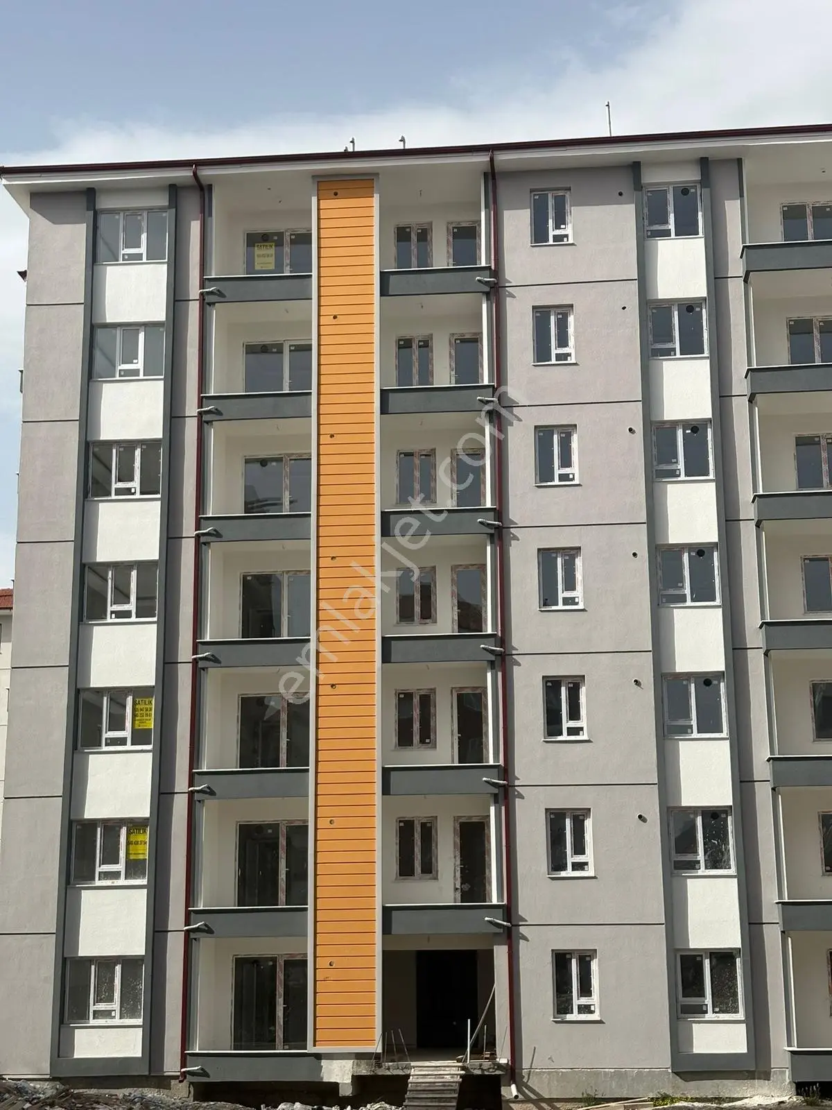 Deregümü Site İçi Anacadde Üzeri Ara Kat 2+1 Satılık Daire - Görsel 3