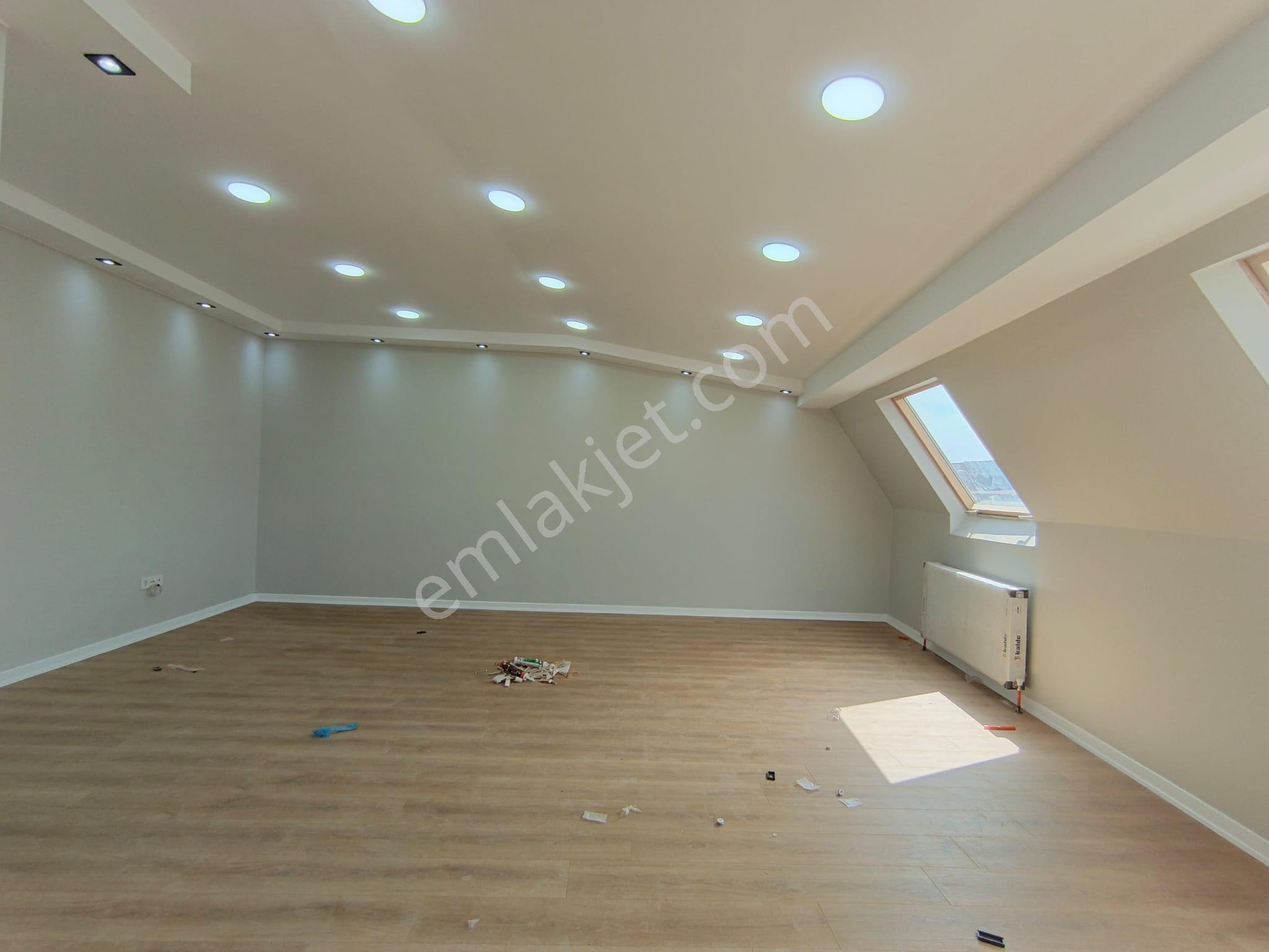 Çekmeköy Merkez Mah Satılık Ultra Lüks 5+2 270m2 Dubleks Daire - Görsel 4