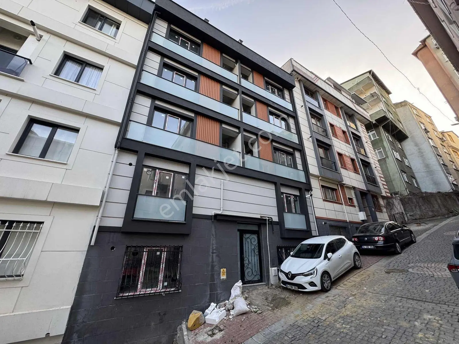 Ortabayırda Metroya Yakın Yeni Binada Kiralık 1+1 Daire - Görsel 2