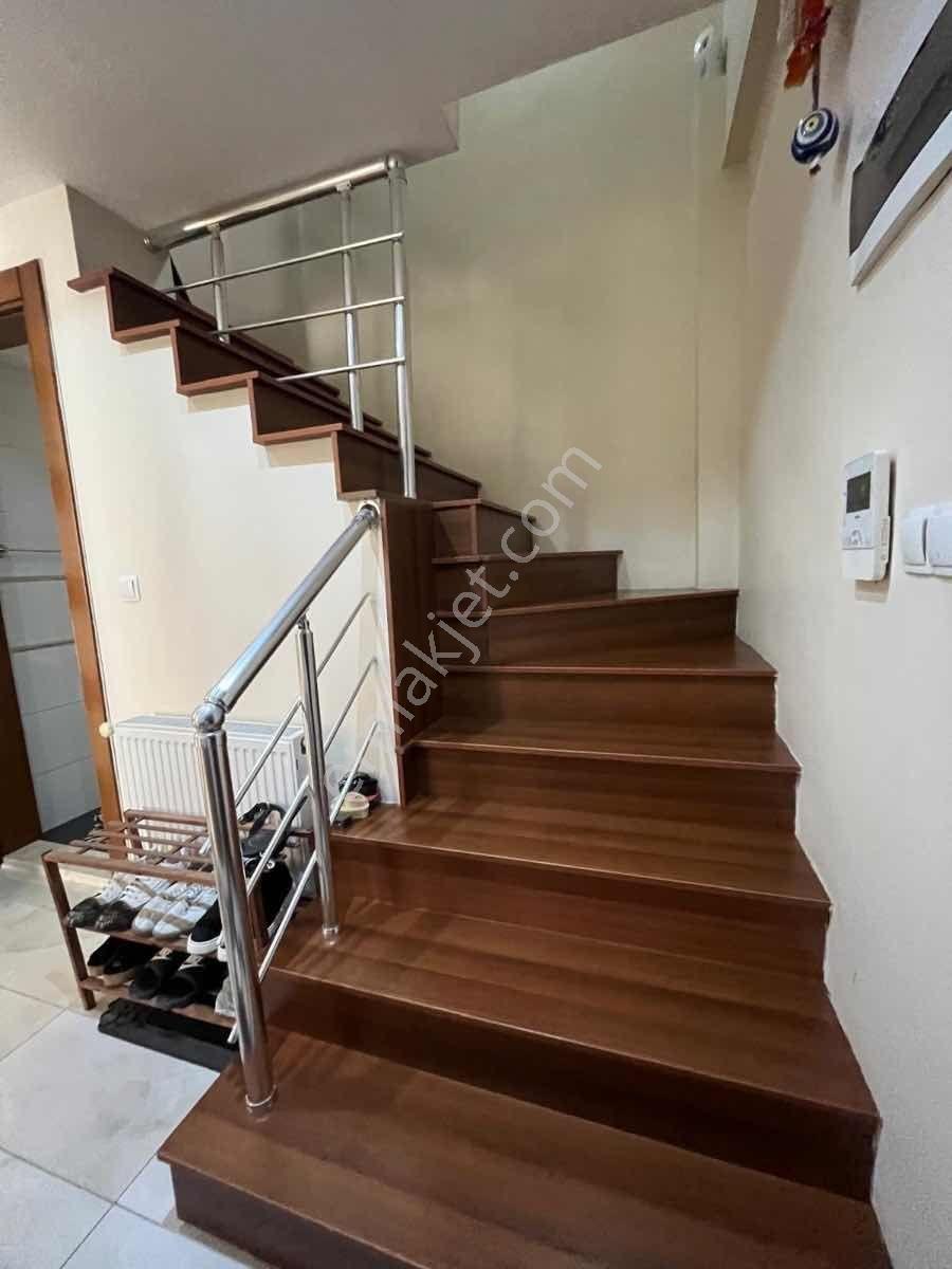 Remax Model Den Kuşpınar Mahallesinde 4+1 Satılık Dubleks Daire