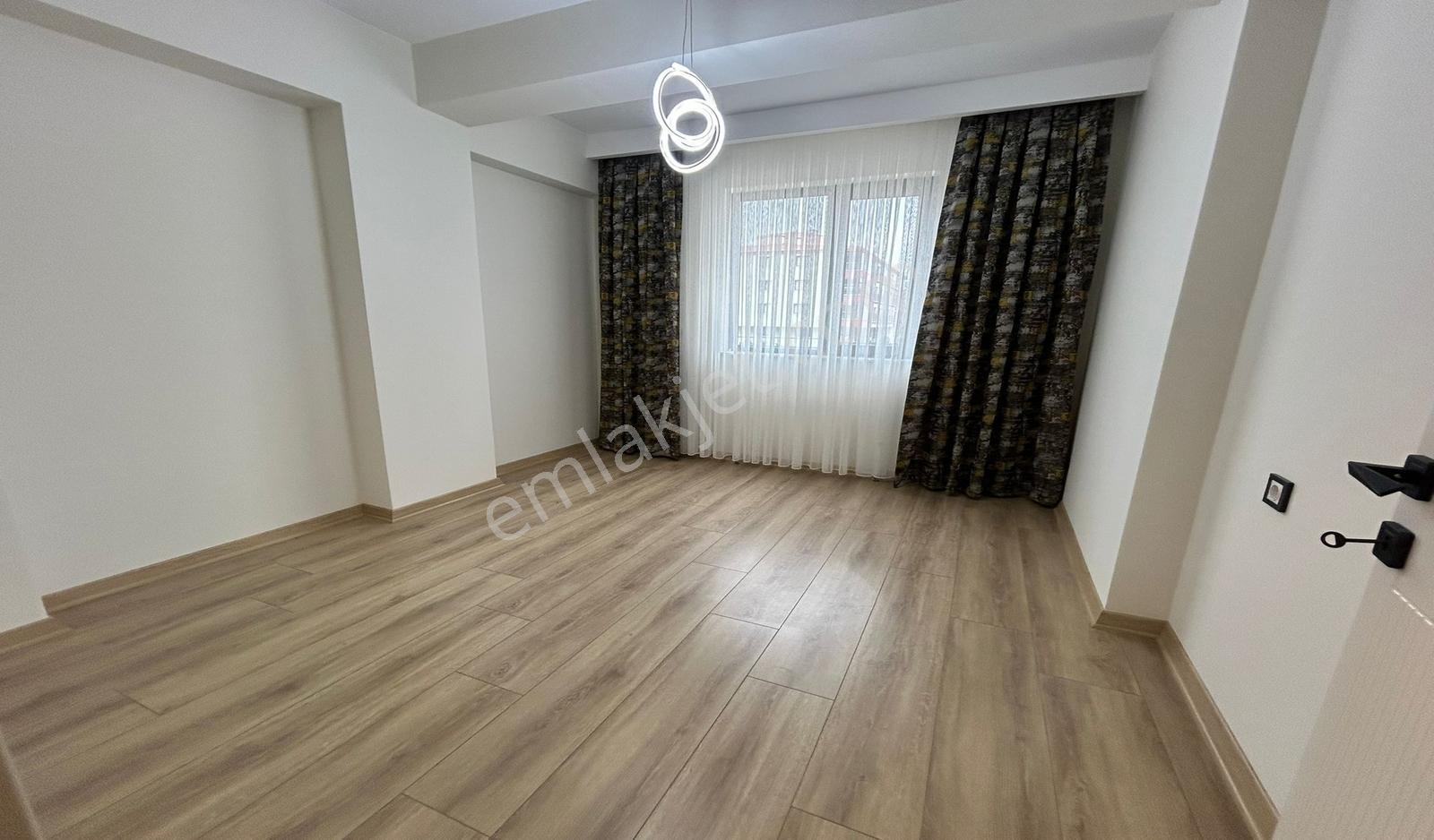 Yenikent Emlak'dan 3+1 Ultra Lüx Kullanışlı Ferah Yüksek K.limit - Görsel 33