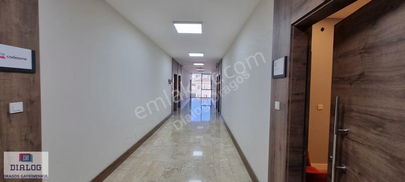 Dialog Dragos'dan Nefes Plazada Teraslı Ofis 50m2 - Görsel 8